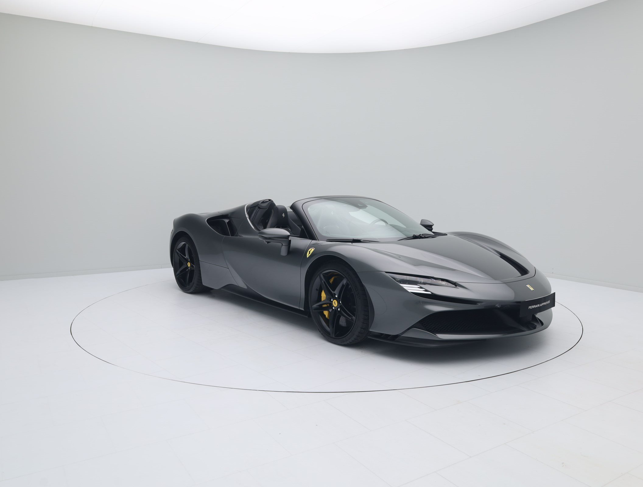 Ferrari SF90 Spider - FERRARI HAMBURG