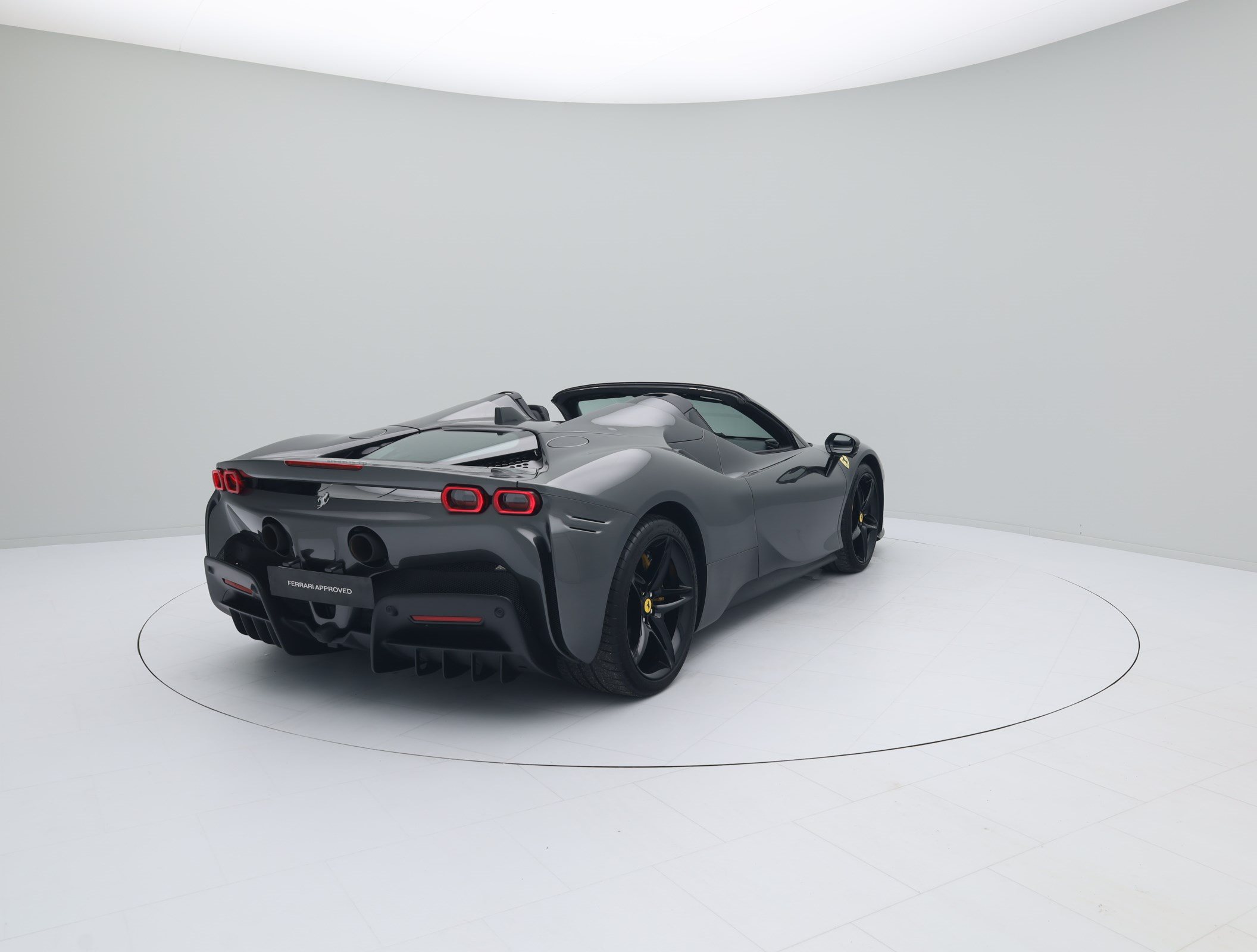 Ferrari SF90 Spider - FERRARI HAMBURG