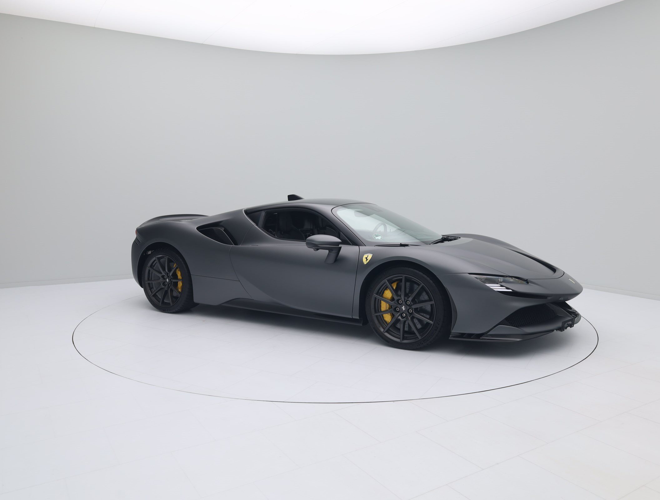 Ferrari SF90 Stradale - FERRARI HAMBURG