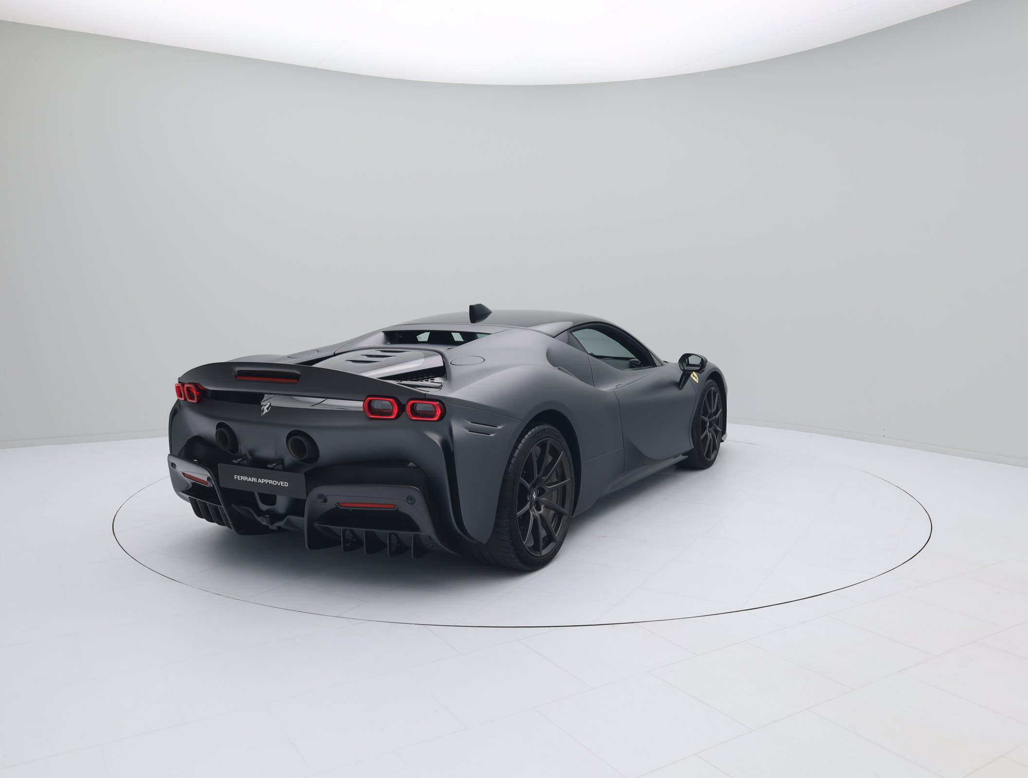 Ferrari SF90 Stradale - FERRARI HAMBURG