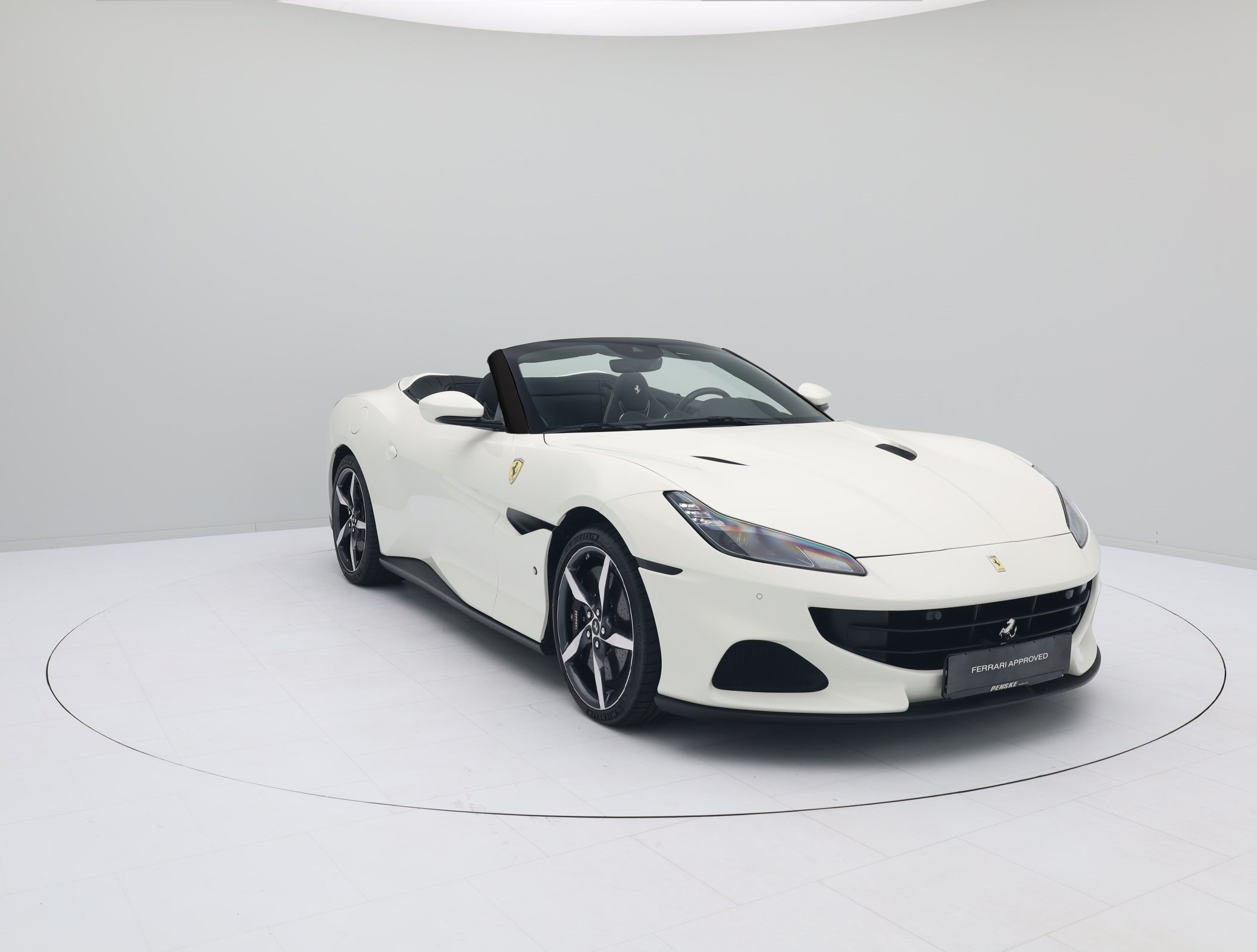 Ferrari Portofino - FERRARI HAMBURG