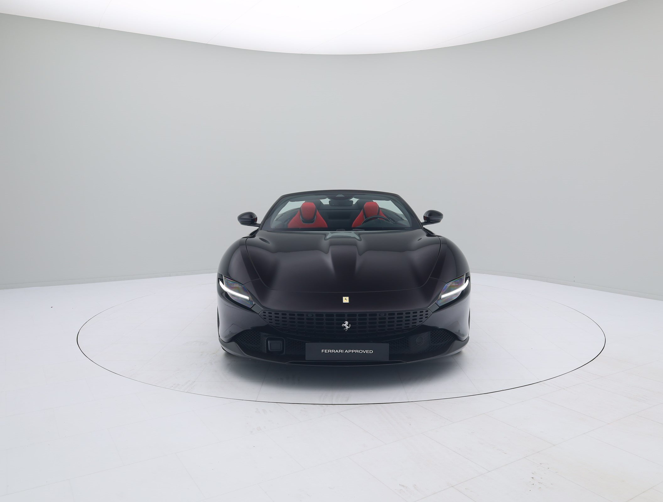 Ferrari Roma Spider - NERO PUROSANGUE - FERRARI HAMBURG