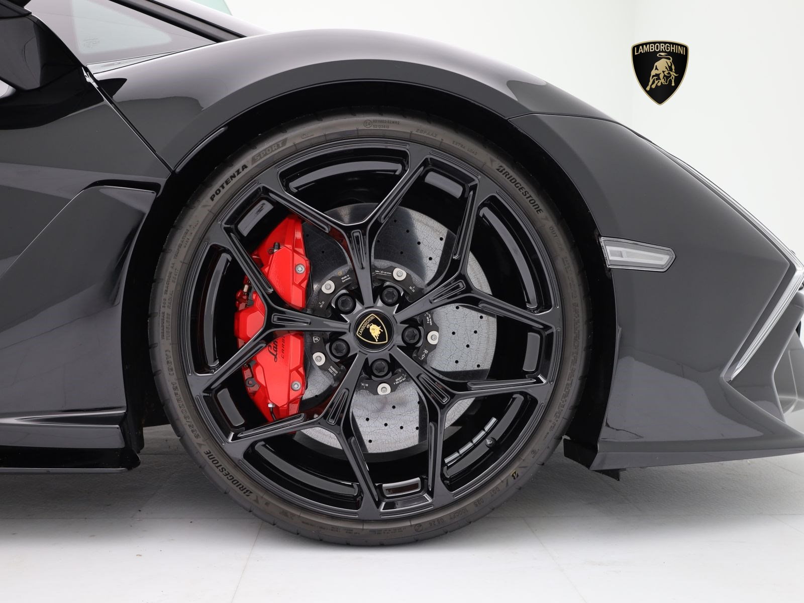 Lamborghini Revuelto I Lamborghini Hamburg