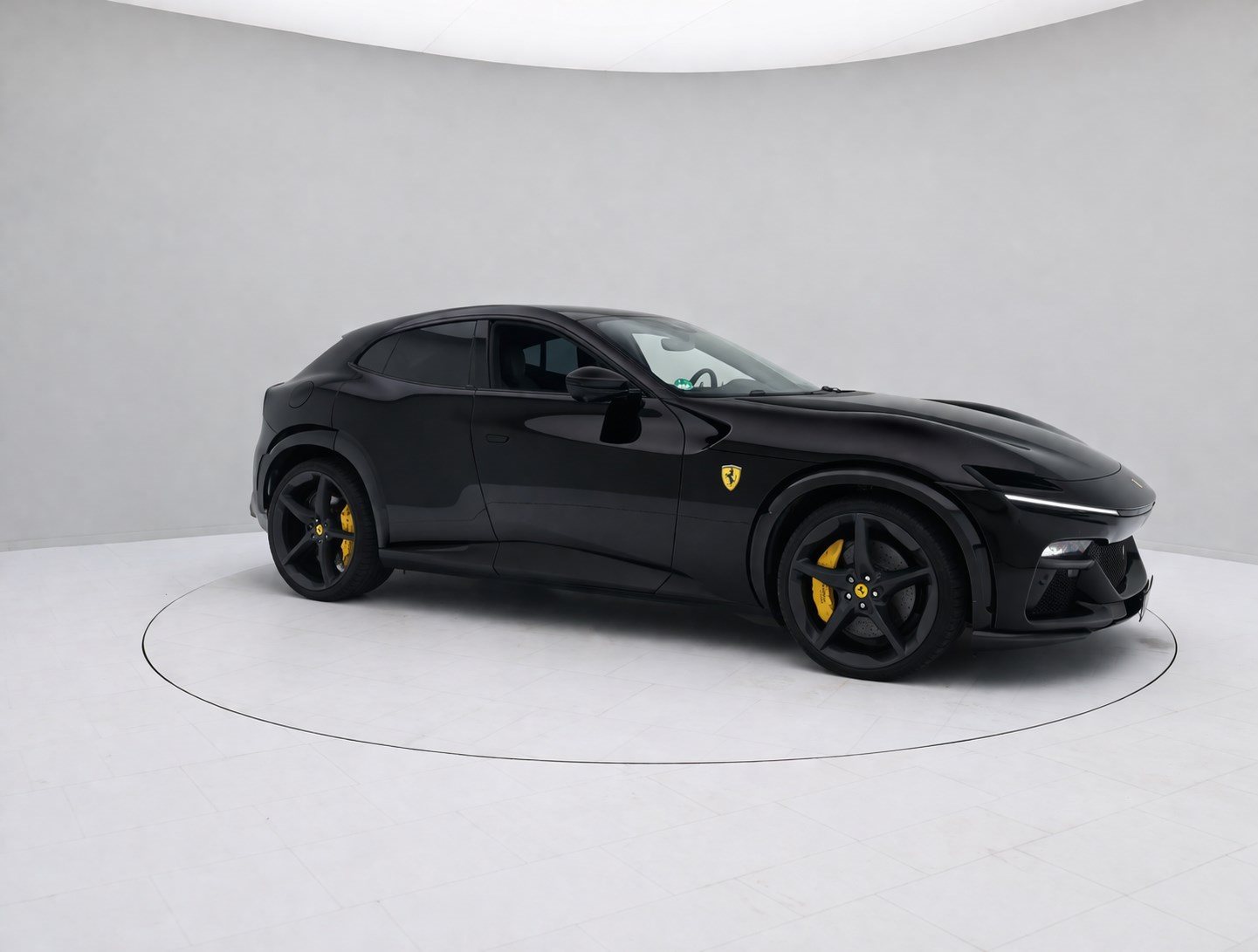 Ferrari Purosangue - FERRARI HAMBURG