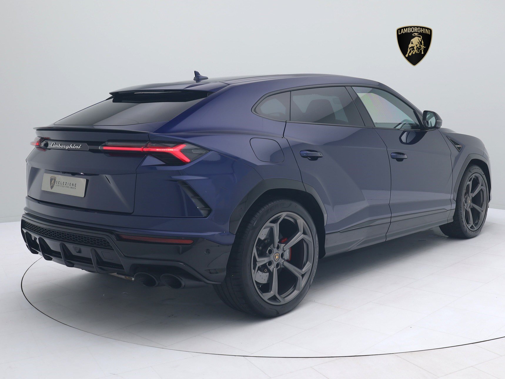 Lamborghini Urus MY21