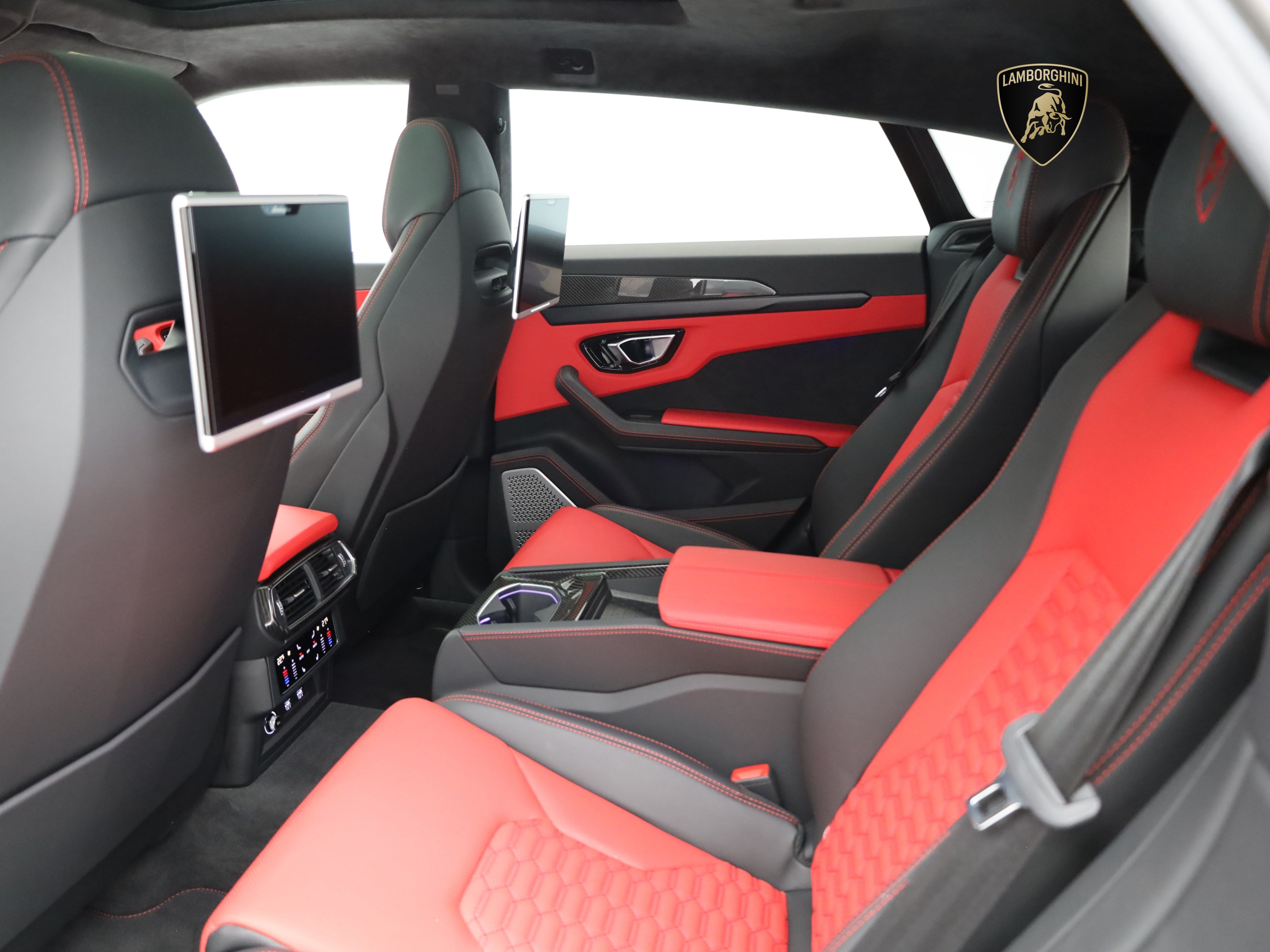 Lamborghini Urus MY21