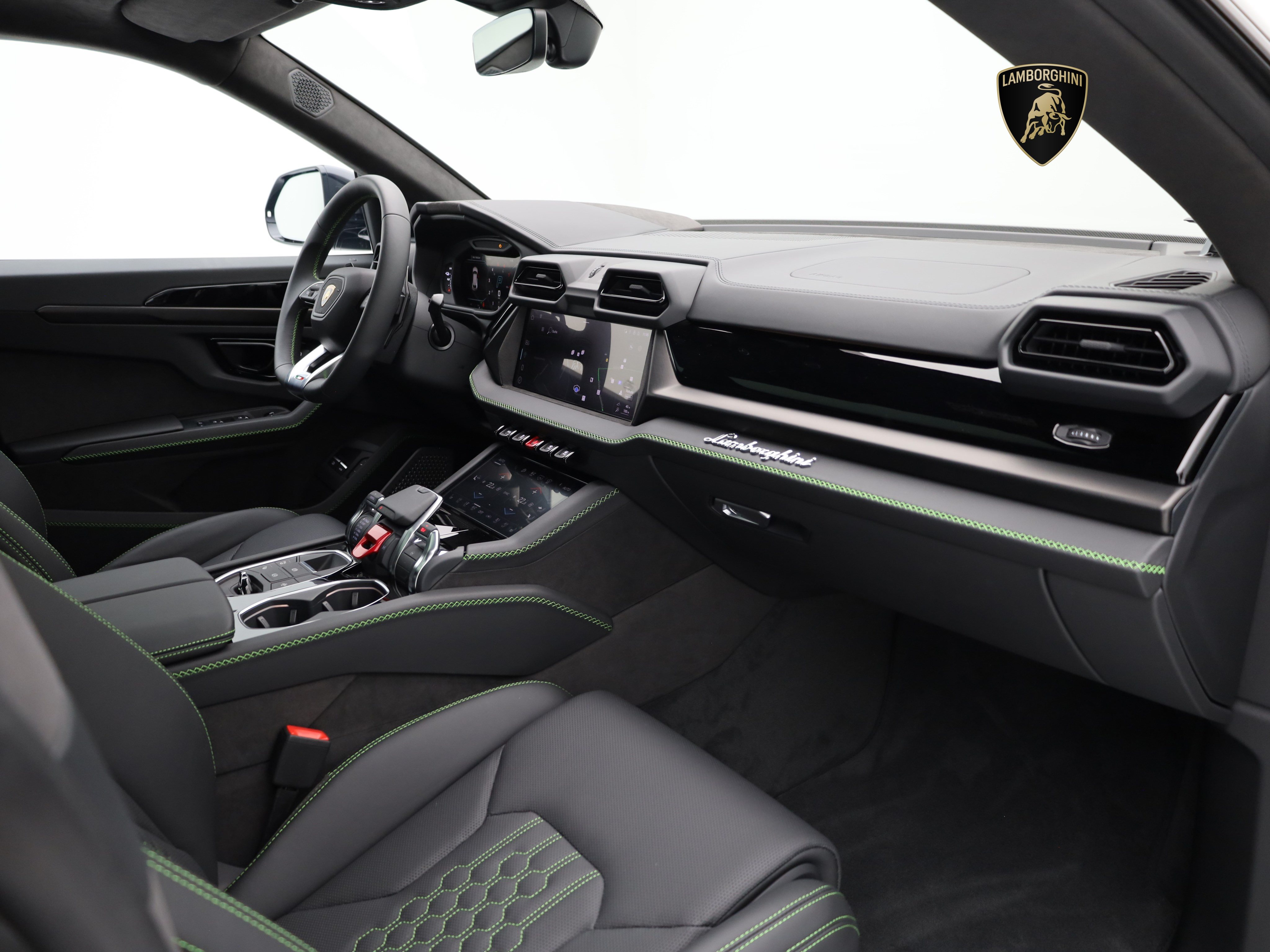 Lamborghini Urus SE MY25 I 23" I B&O I PANO