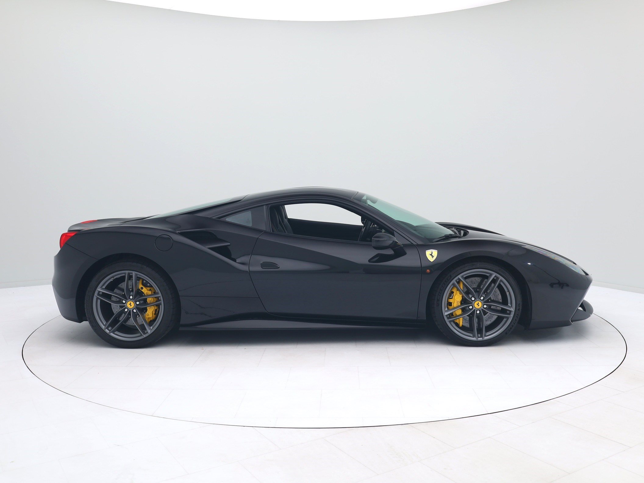 Ferrari 488 GTB - Ferrari Hamburg