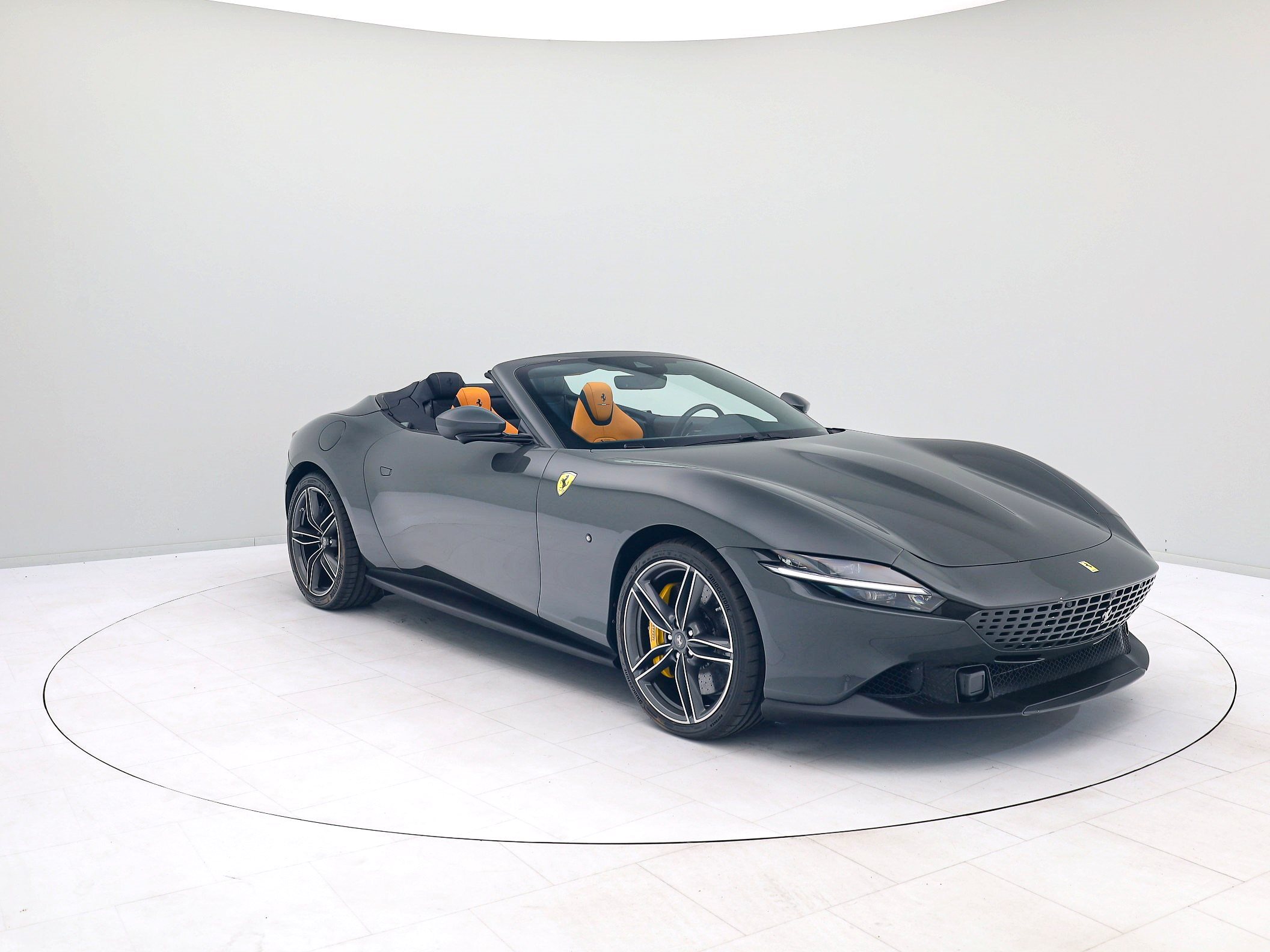 Ferrari Roma Spider - Ferrari Hamburg