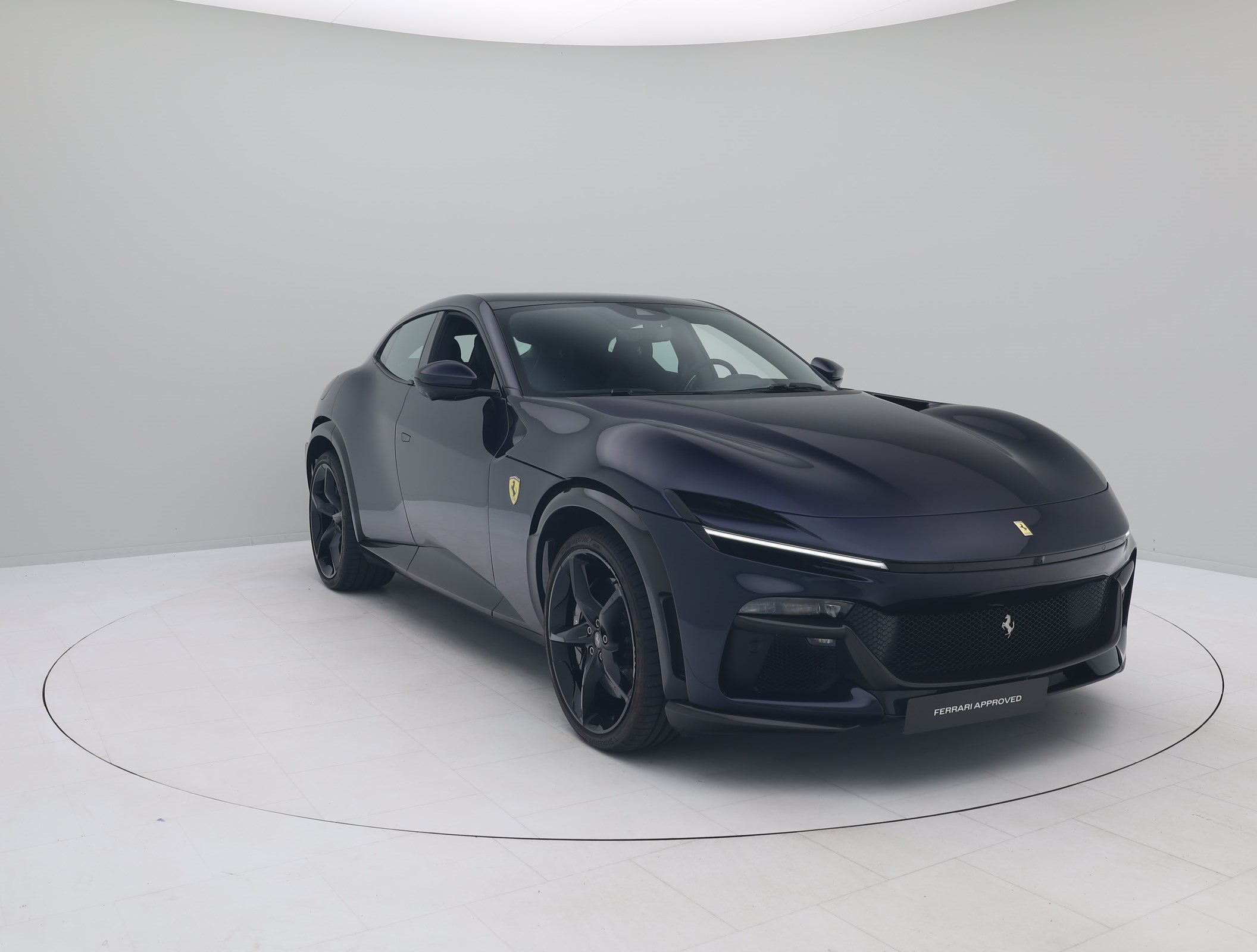 Ferrari Purosangue - FERRARI HAMBURG