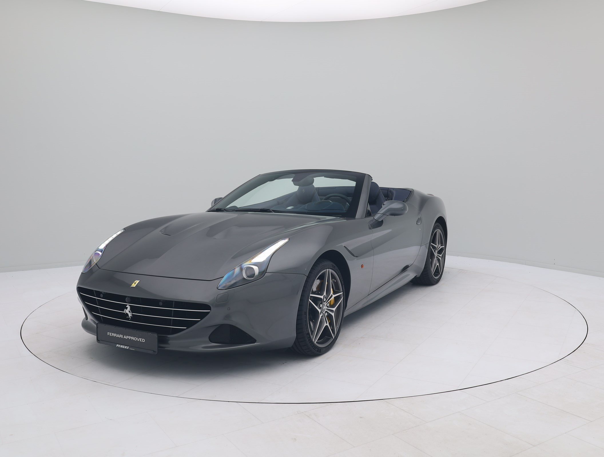 Ferrari California T - FERRARI HAMBURG