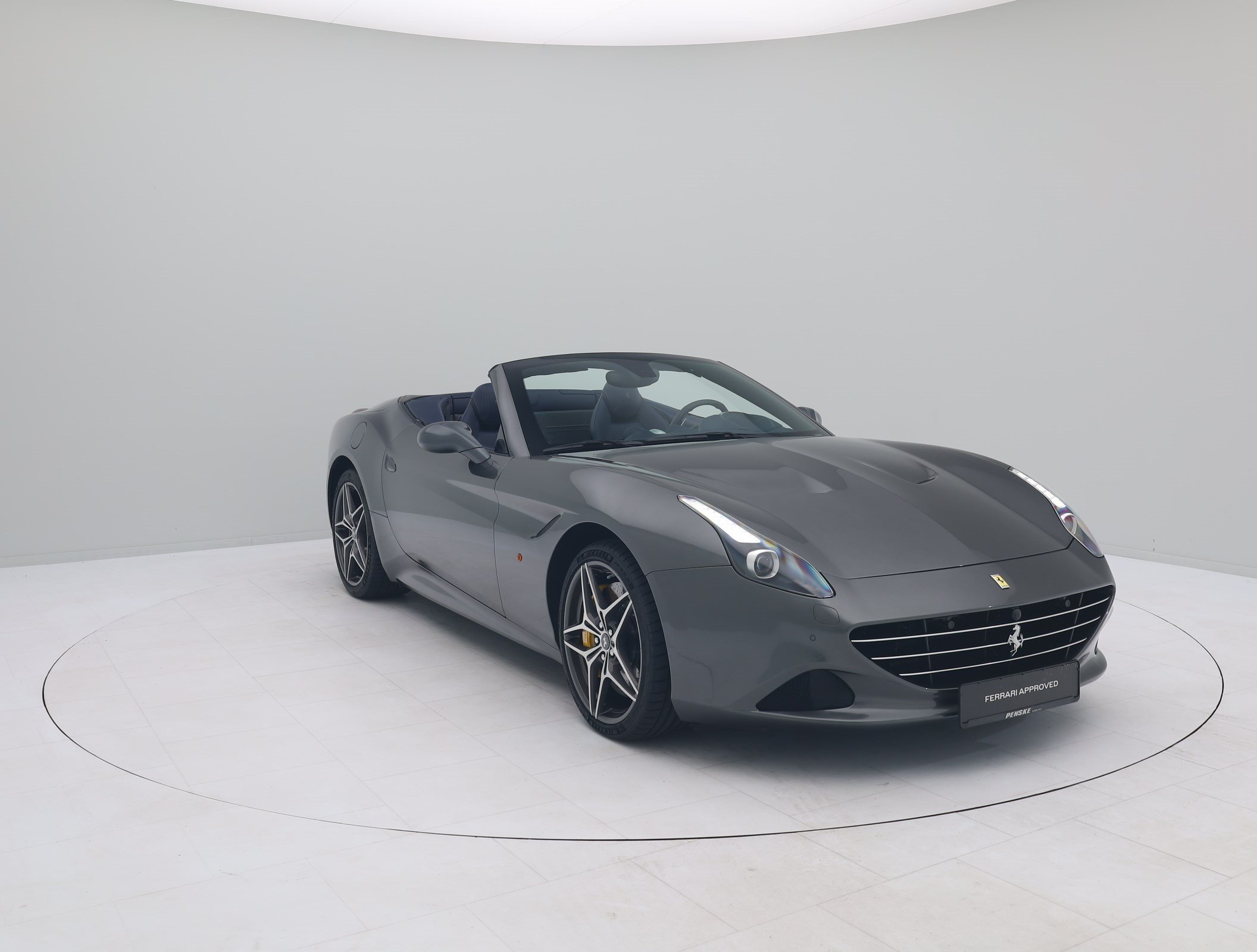 Ferrari California T - FERRARI HAMBURG