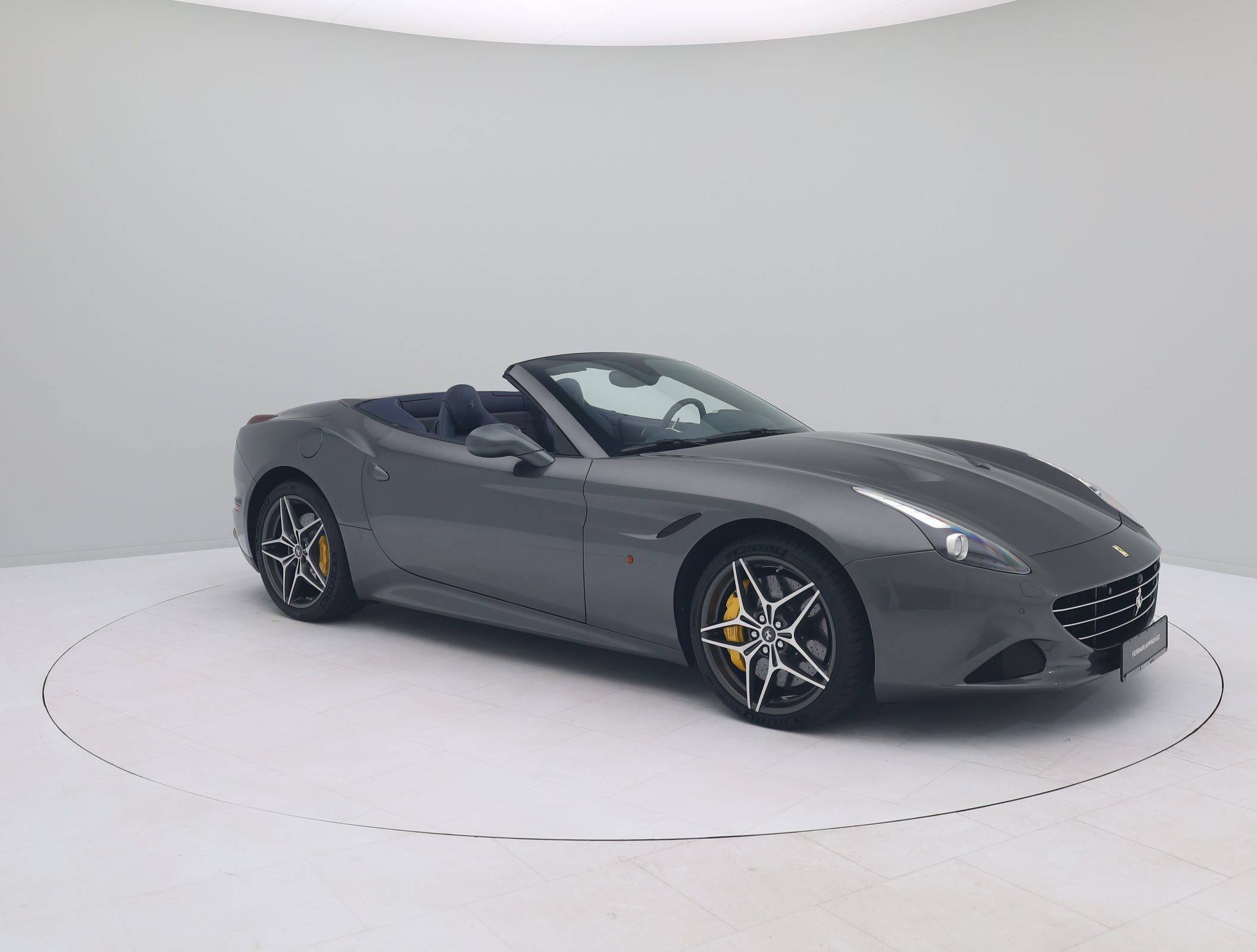 Ferrari California T - FERRARI HAMBURG