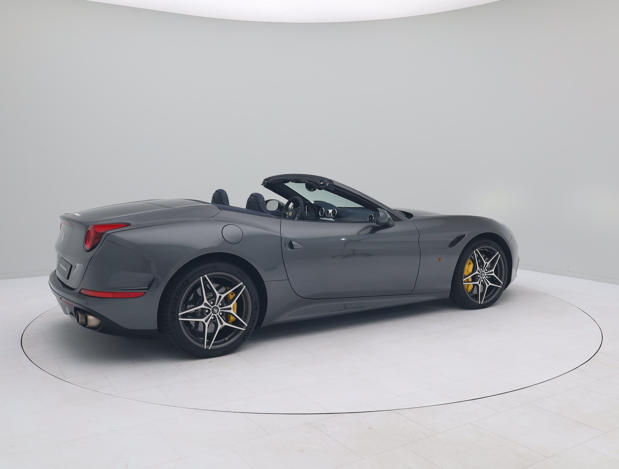 Ferrari California T - FERRARI HAMBURG