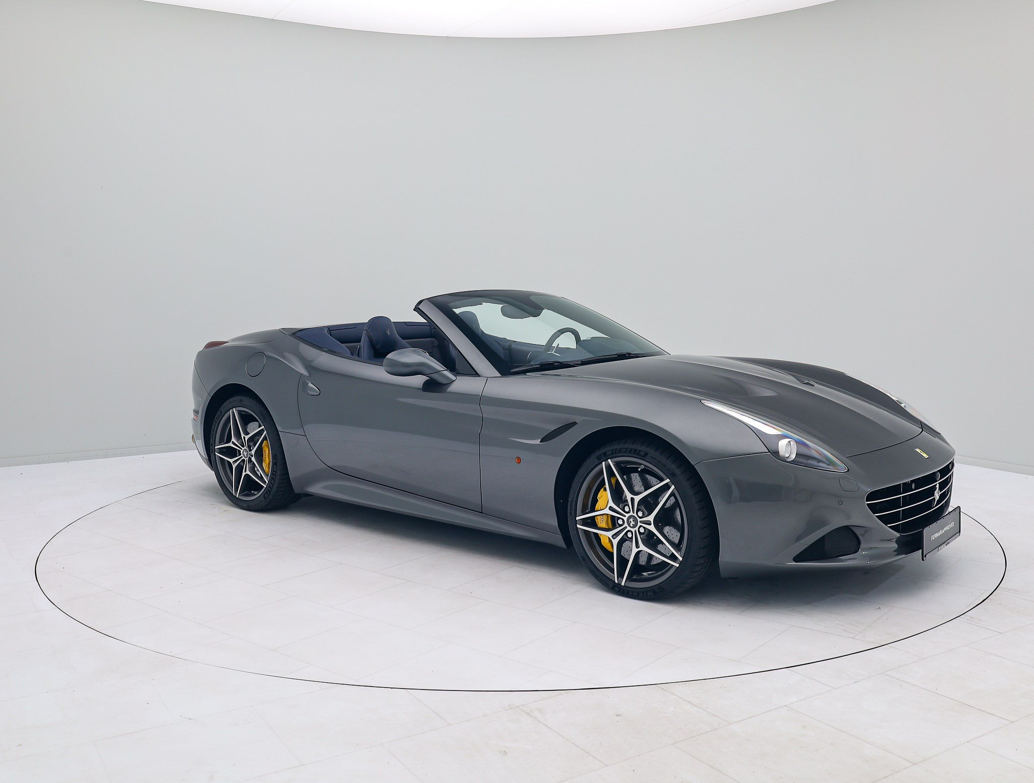 Ferrari California T - FERRARI HAMBURG