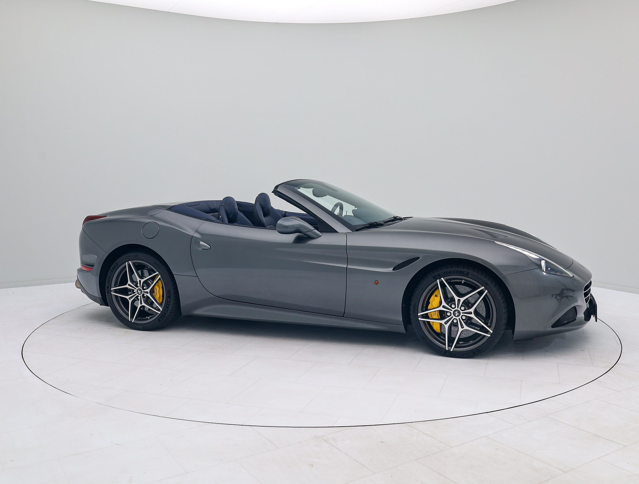 Ferrari California T - FERRARI HAMBURG