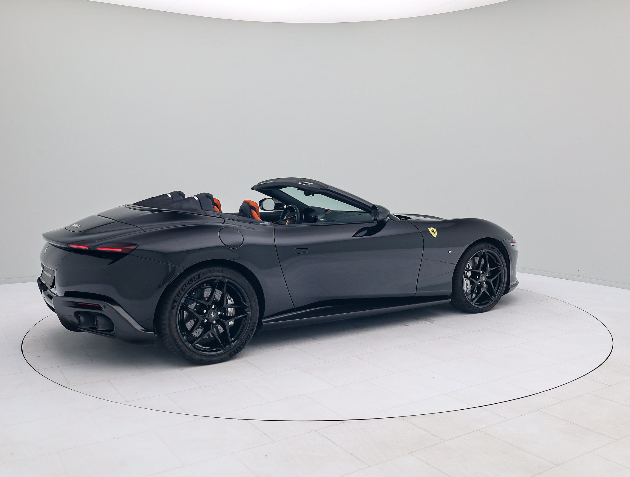 Ferrari Roma Spider - Ferrari Hamburg