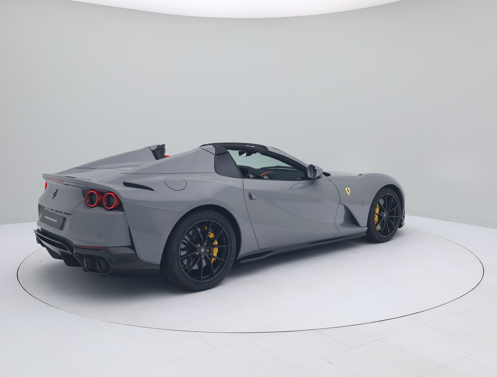 Ferrari 812 GTS I Grigio Nardo I Mandarino Antiguo I FERRARI HAMBURG