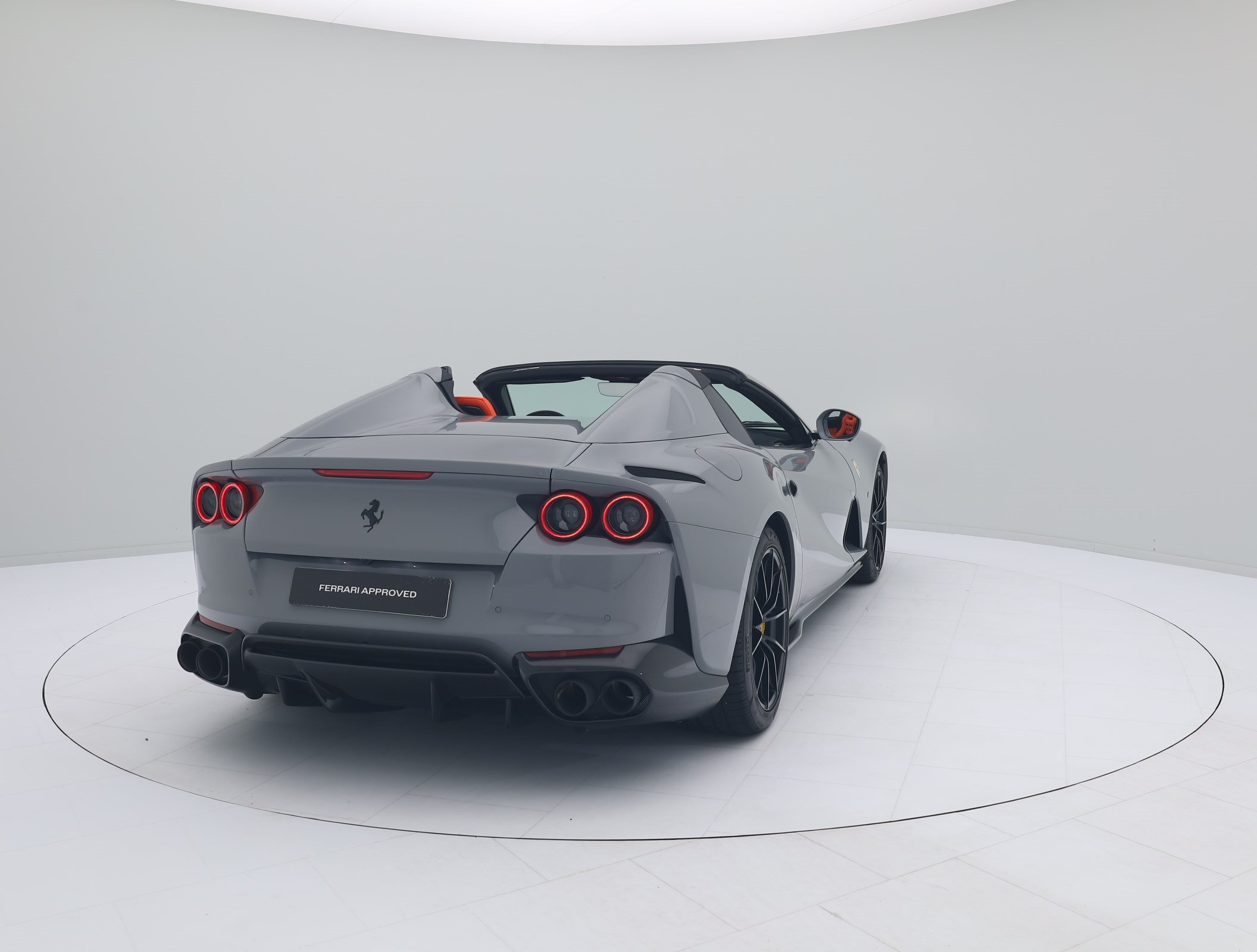 Ferrari 812 GTS I Grigio Nardo I Mandarino Antiguo I FERRARI HAMBURG