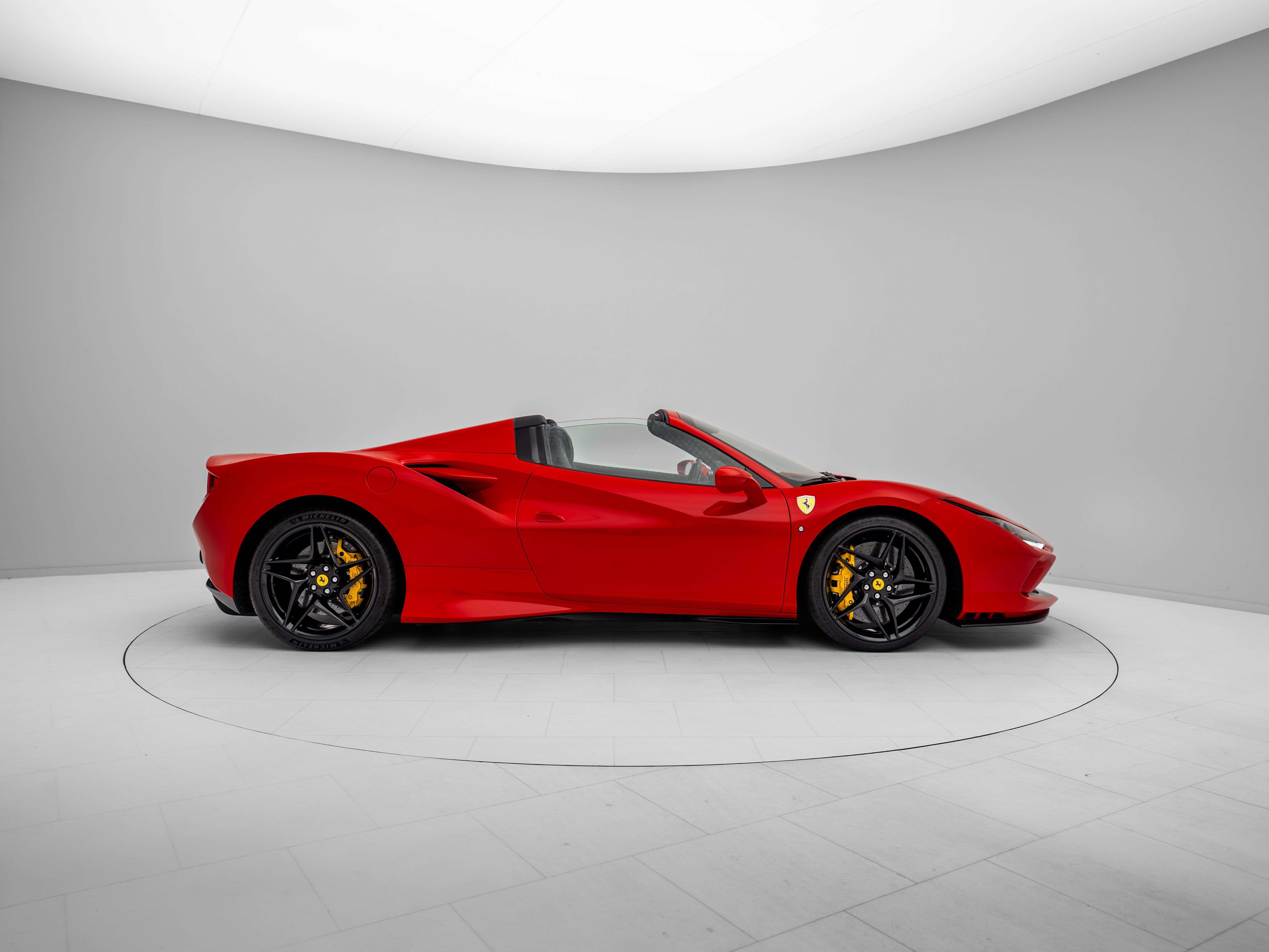 Ferrari F8 Spider - FERRARI HAMBURG