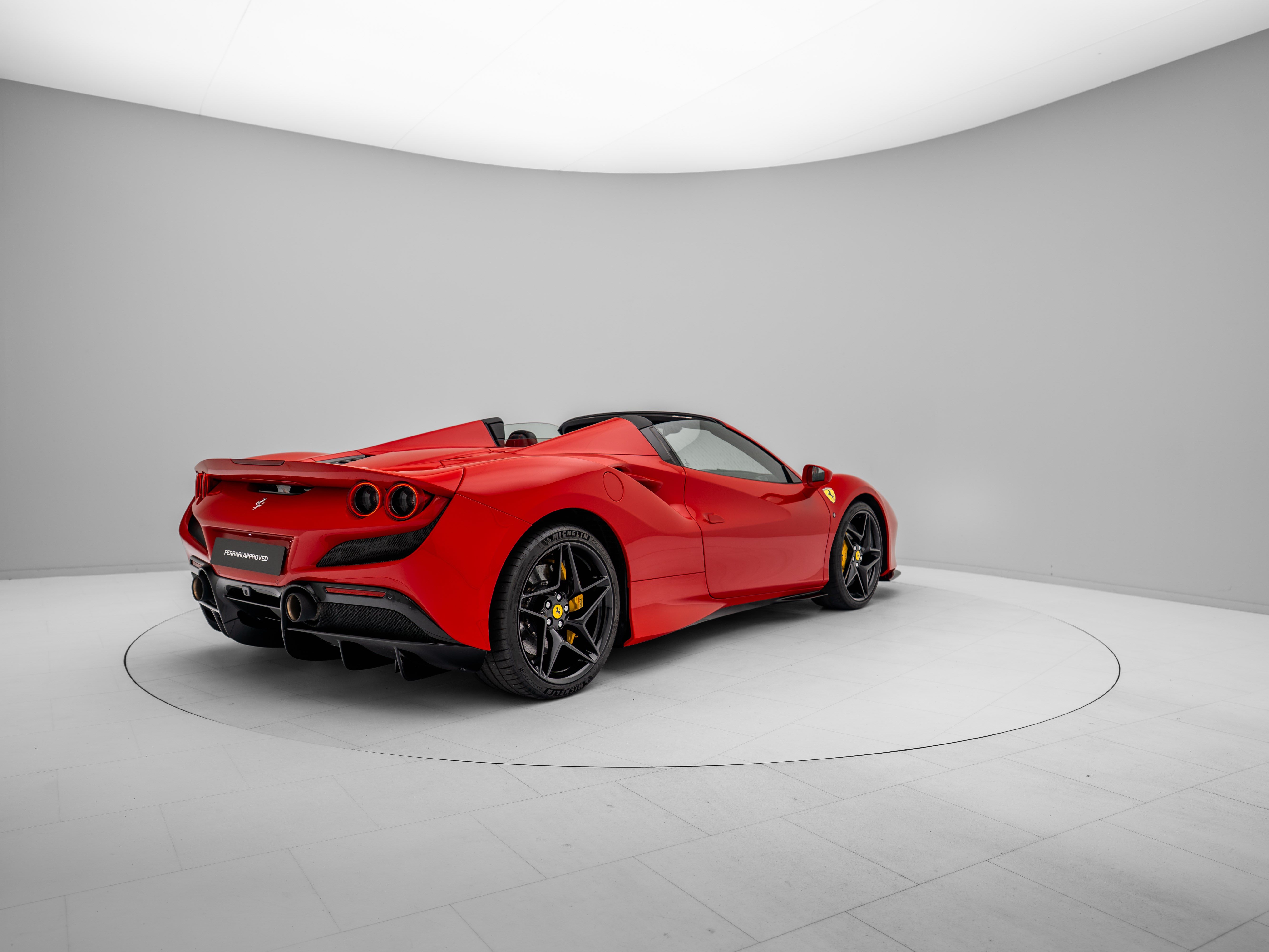 Ferrari F8 Spider - FERRARI HAMBURG