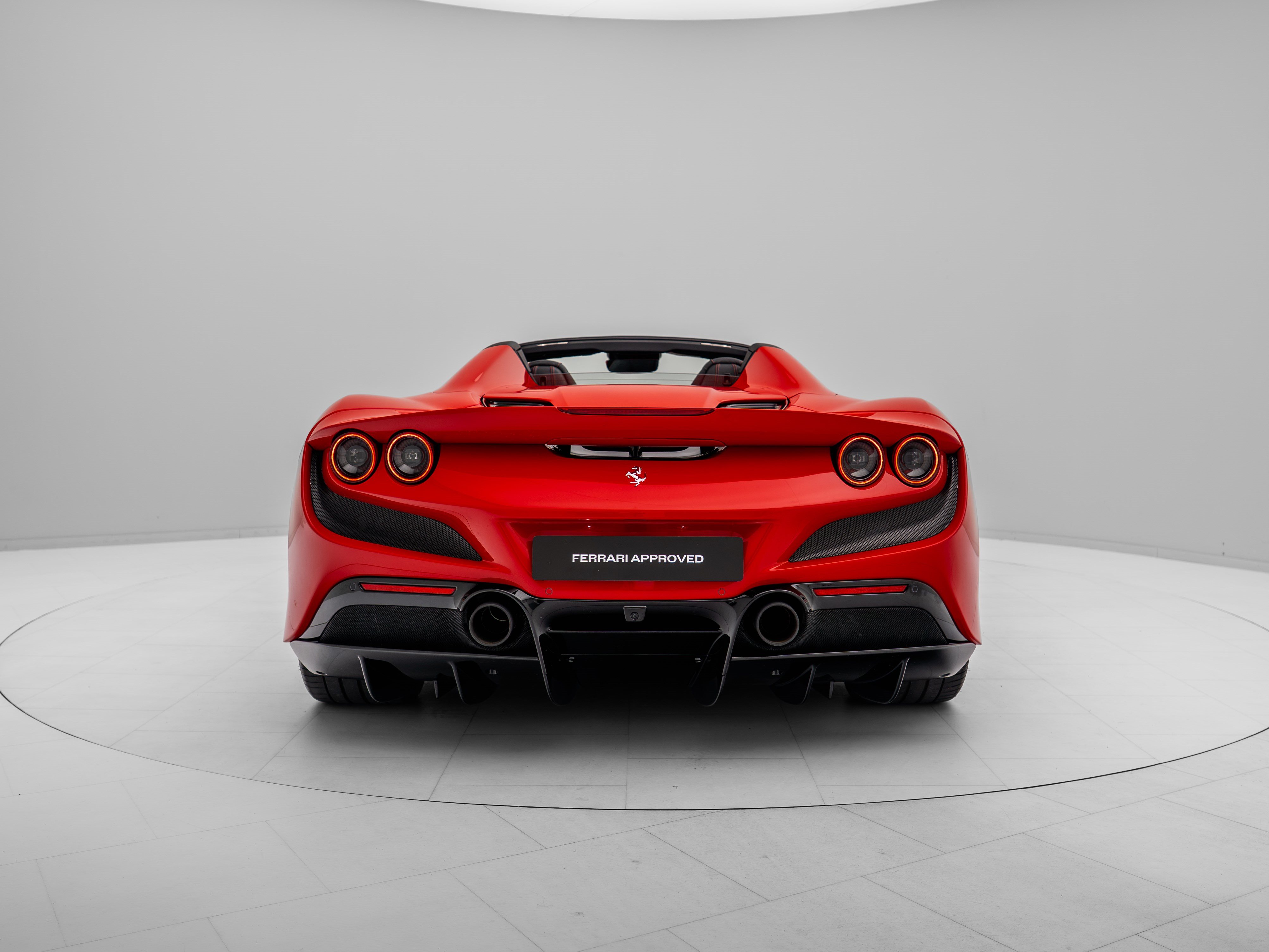 Ferrari F8 Spider - FERRARI HAMBURG