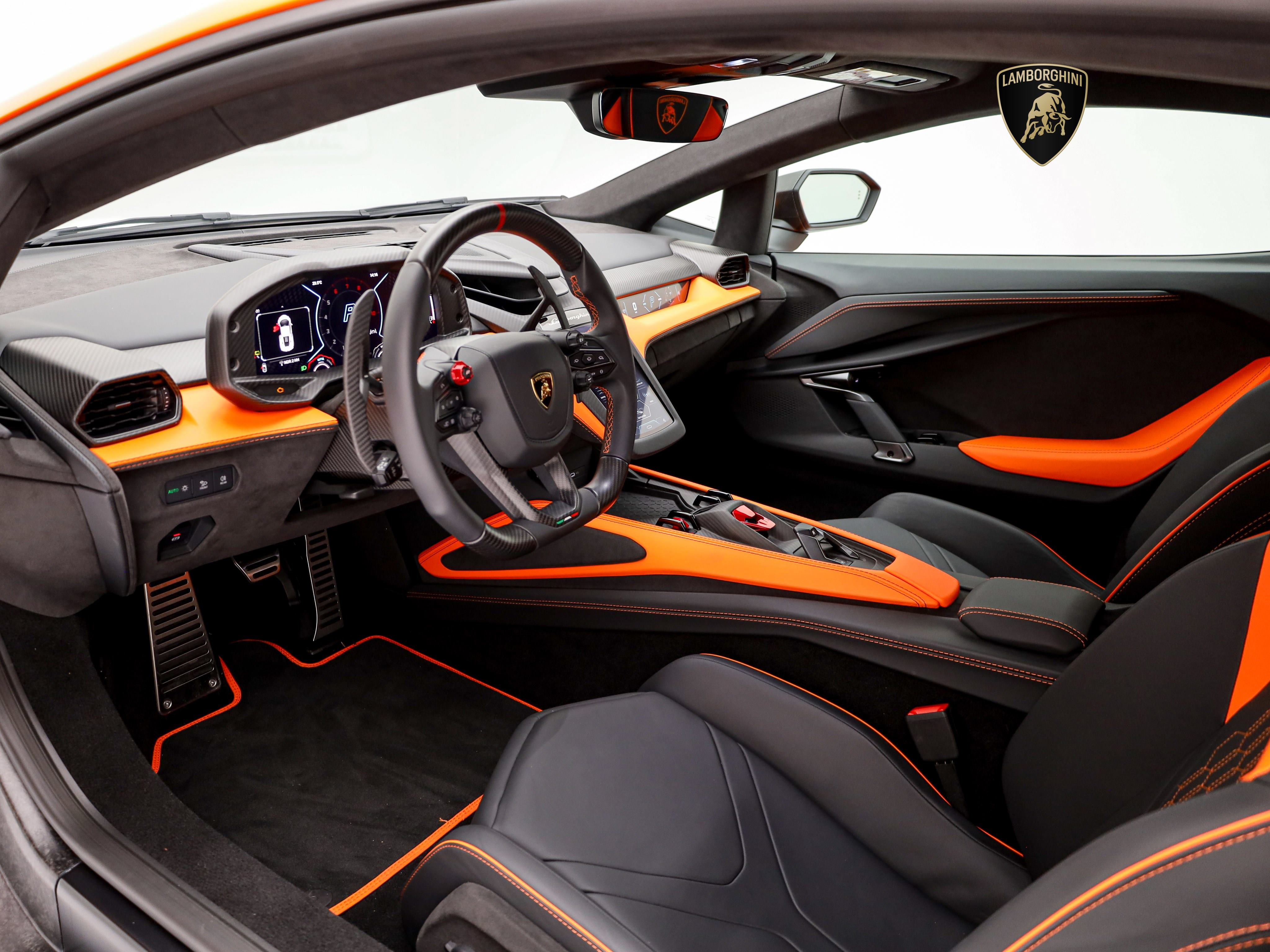 Lamborghini Revuelto I Lamborghini Hamburg