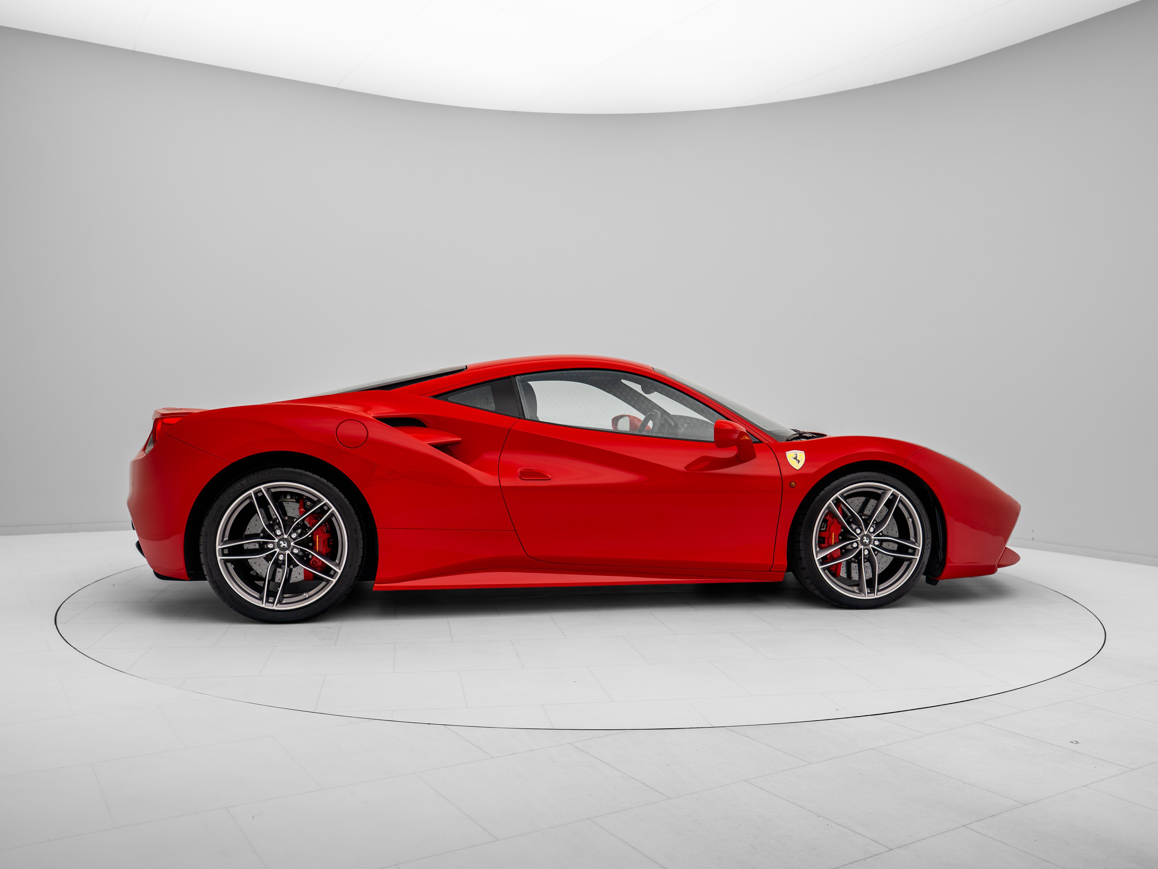 Ferrari 488 GTB - FERRARI HAMBURG