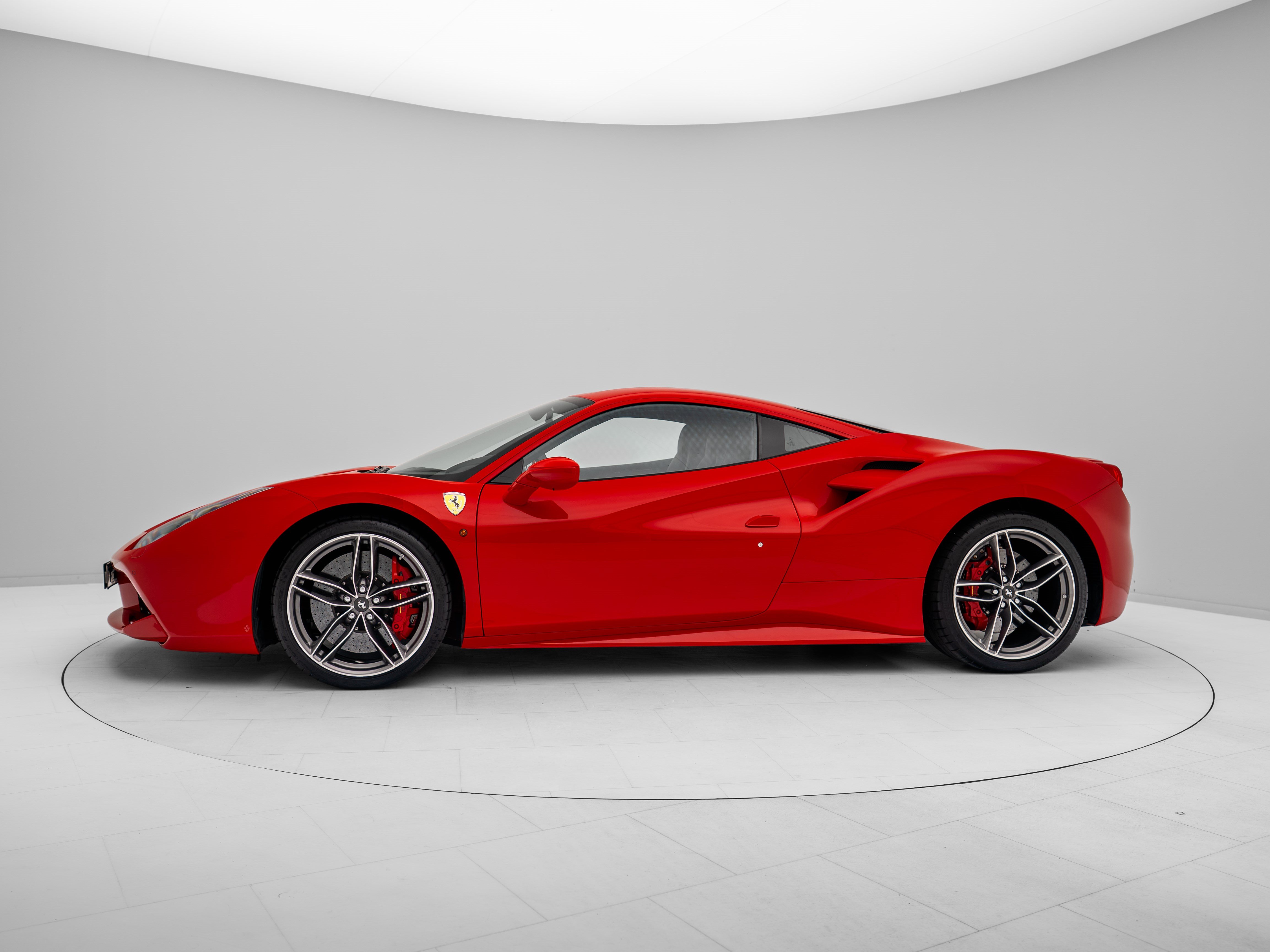 Ferrari 488 GTB - FERRARI HAMBURG