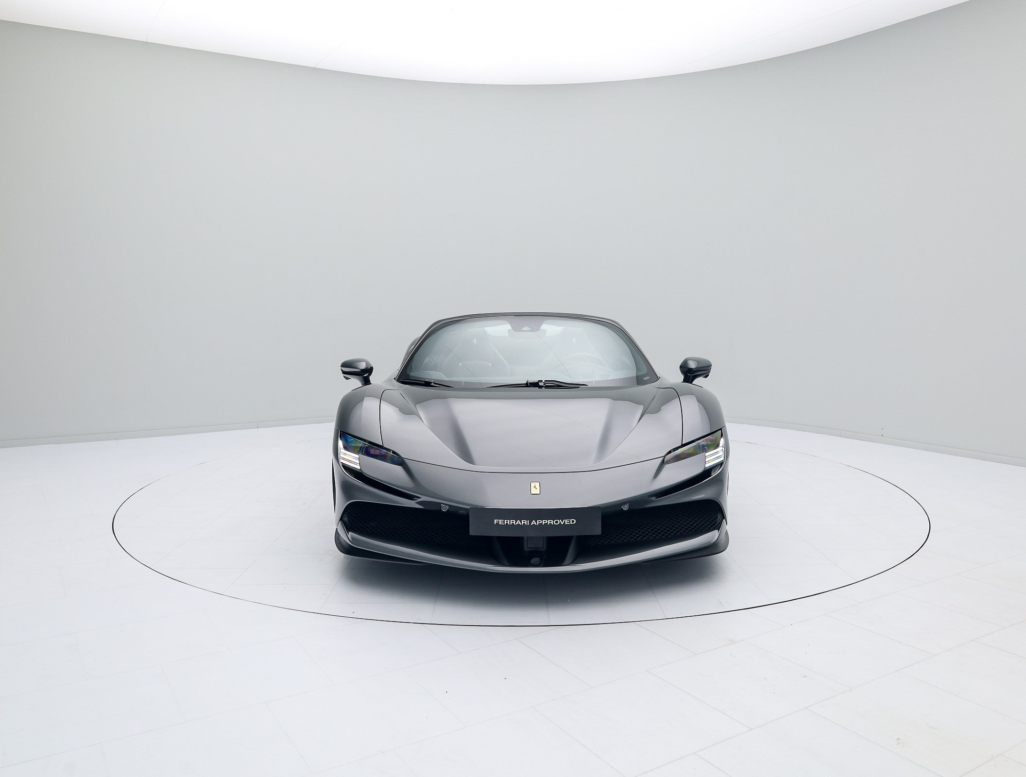 Ferrari SF90 Spider - Ferrari Hamburg