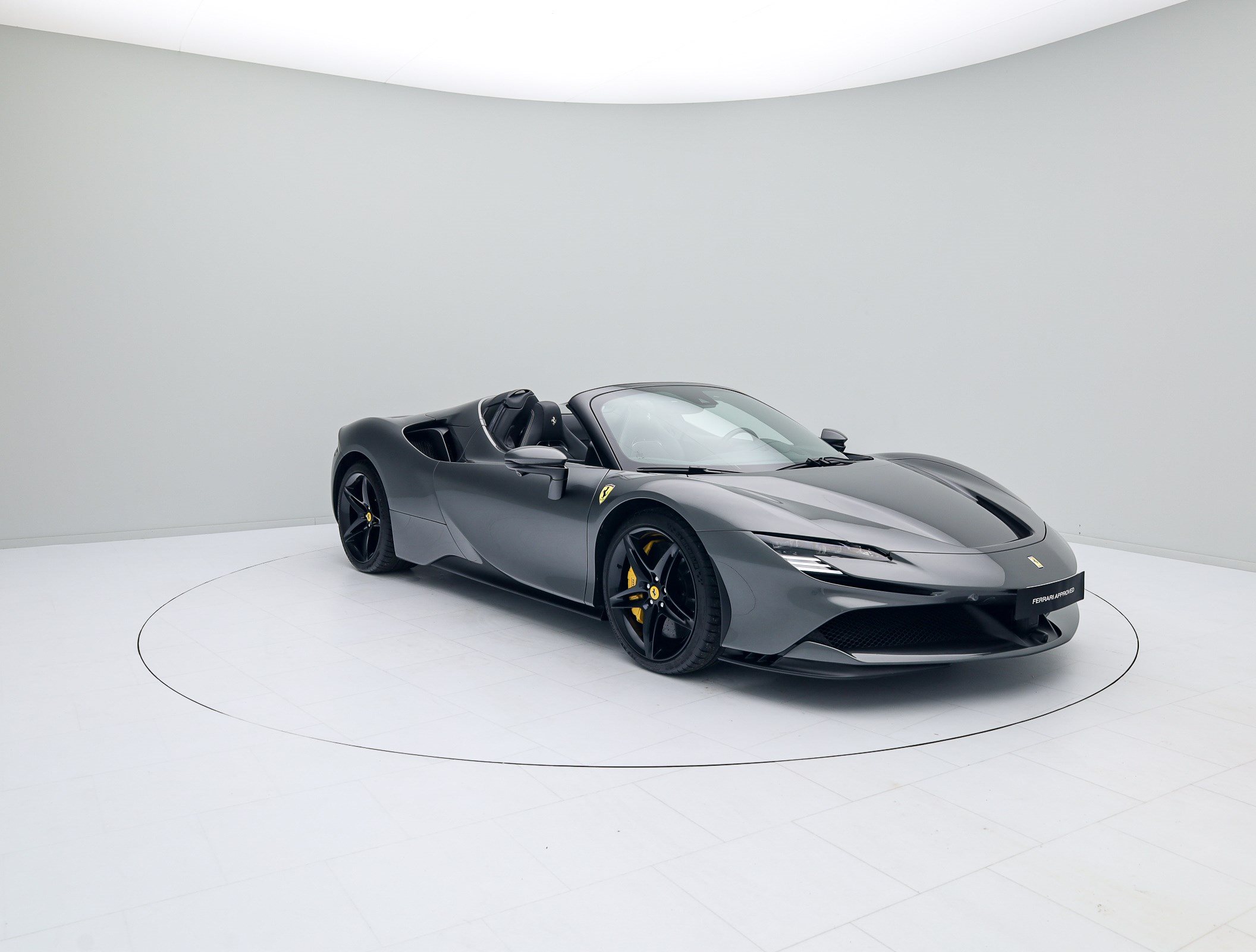 Ferrari SF90 Spider - Ferrari Hamburg