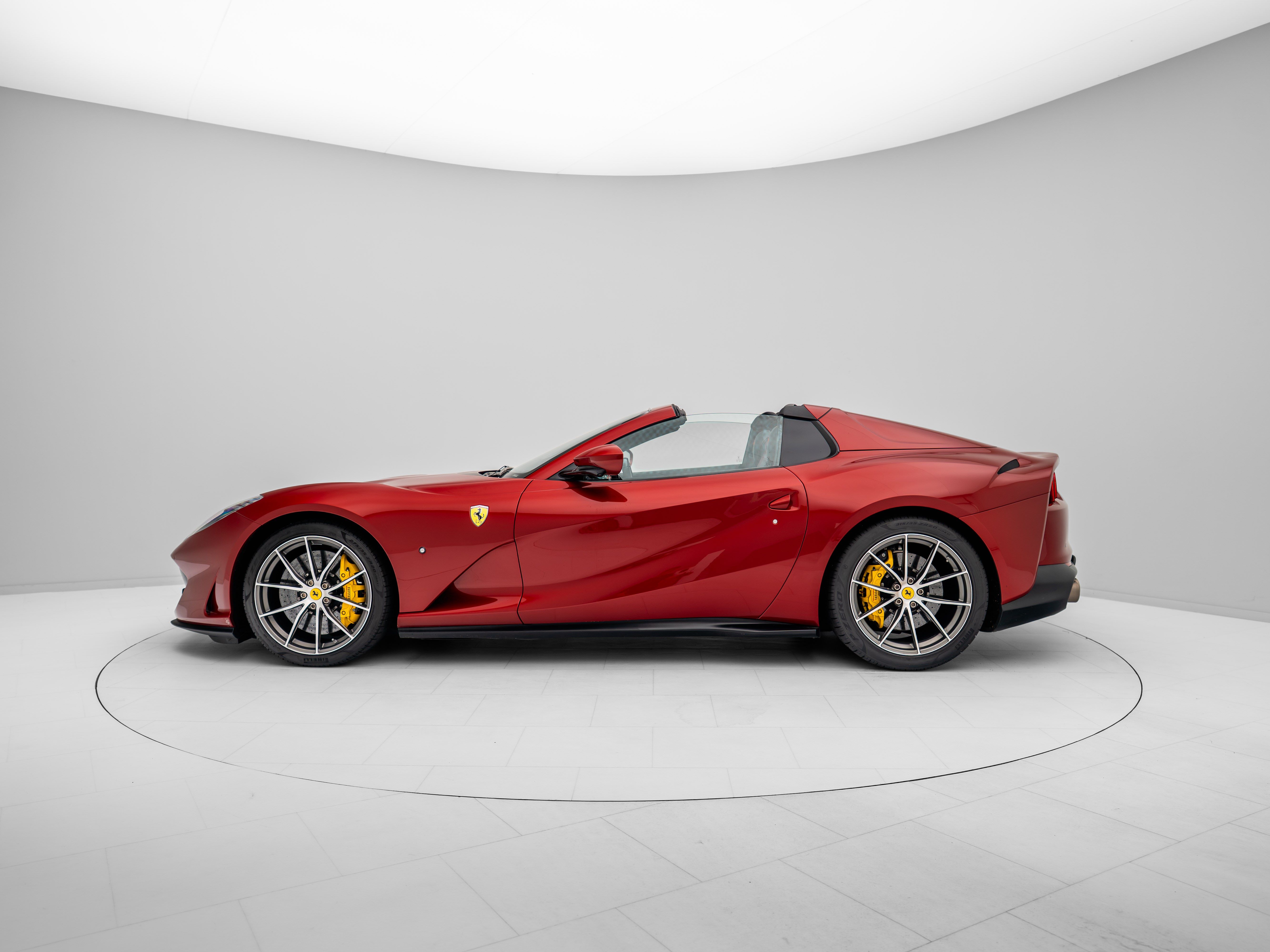 Ferrari 812 GTS - FERRARI HAMBURG