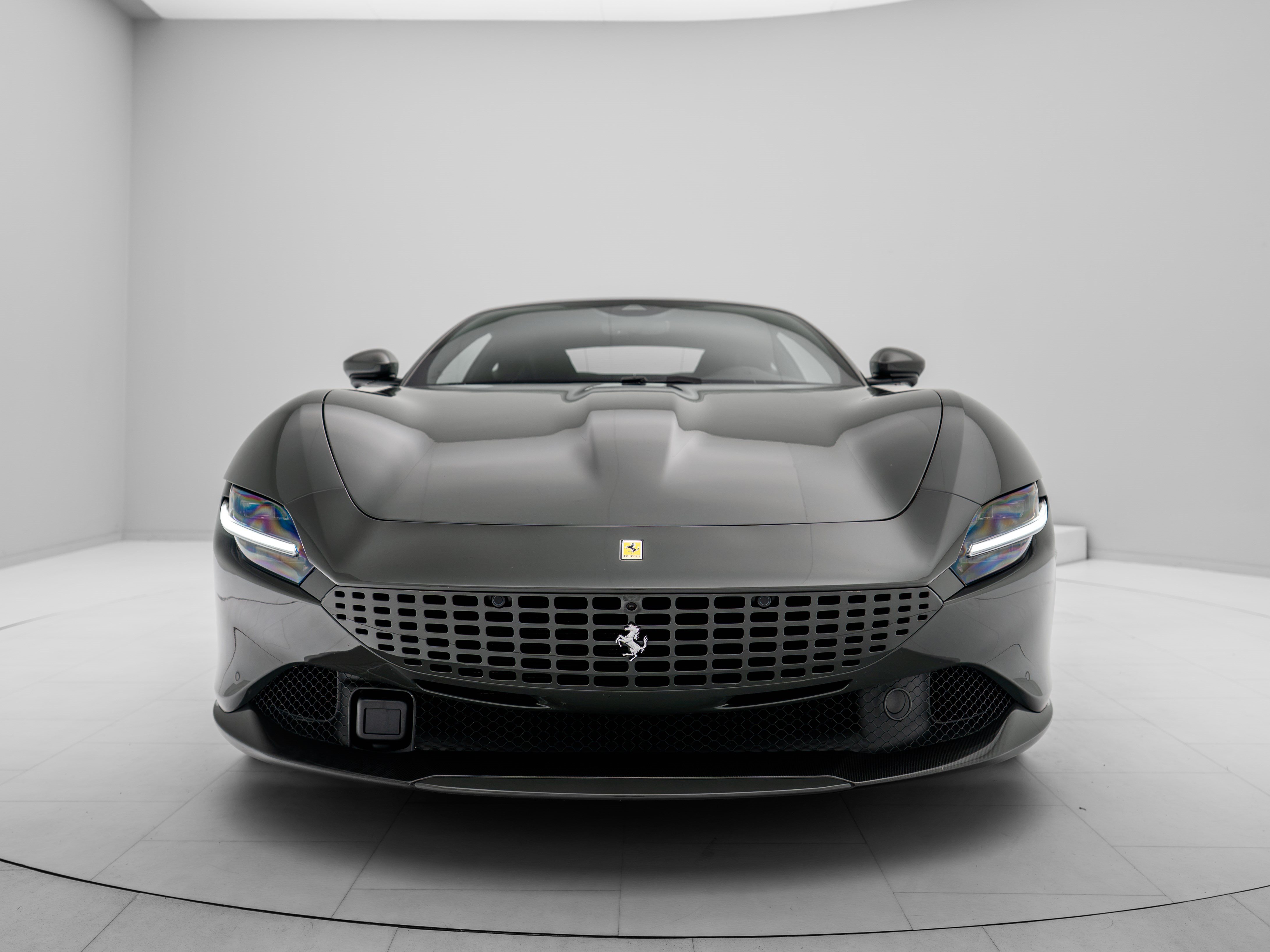 Ferrari Roma - FERRARI HAMBURG