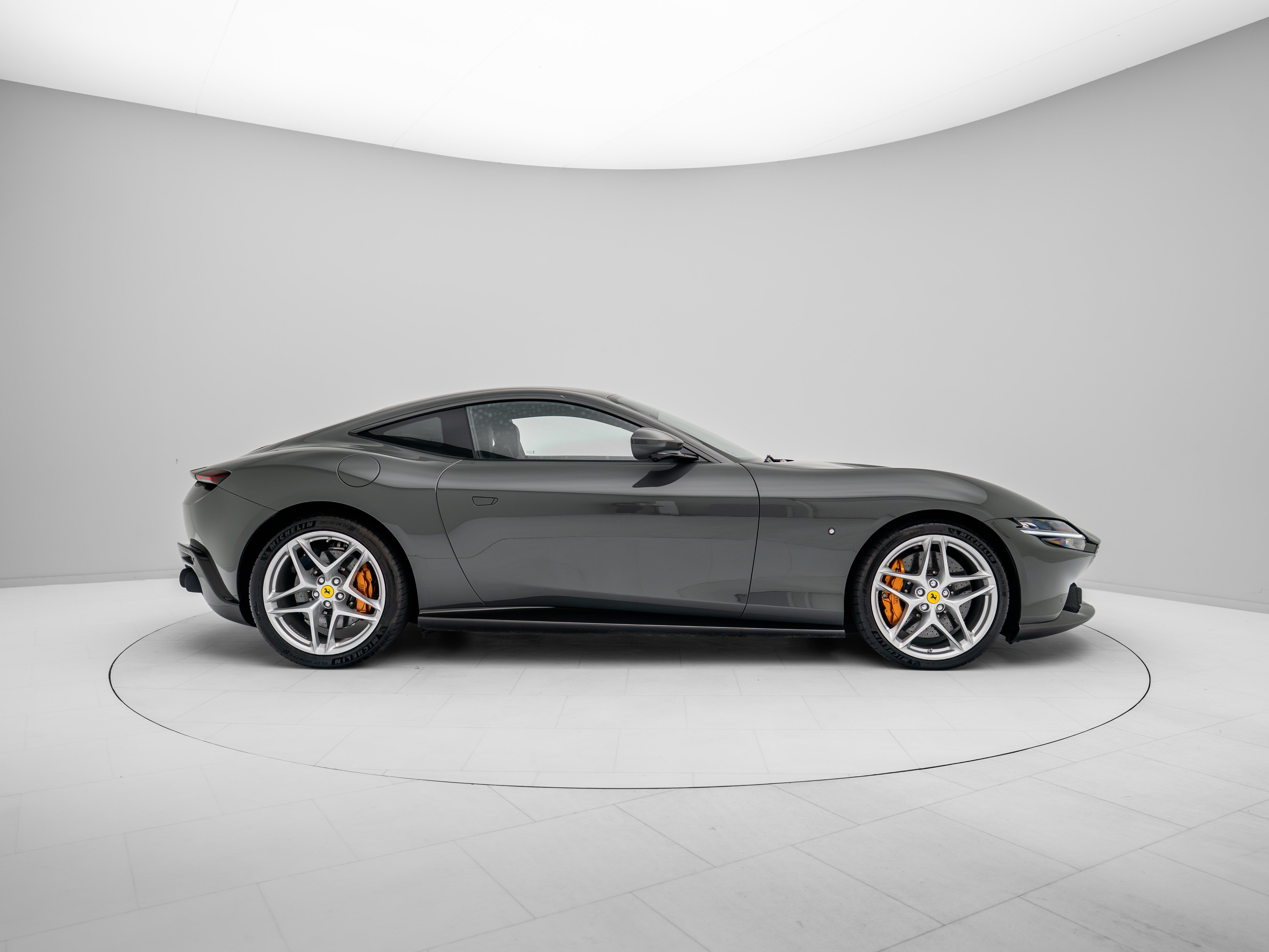 Ferrari Roma - FERRARI HAMBURG