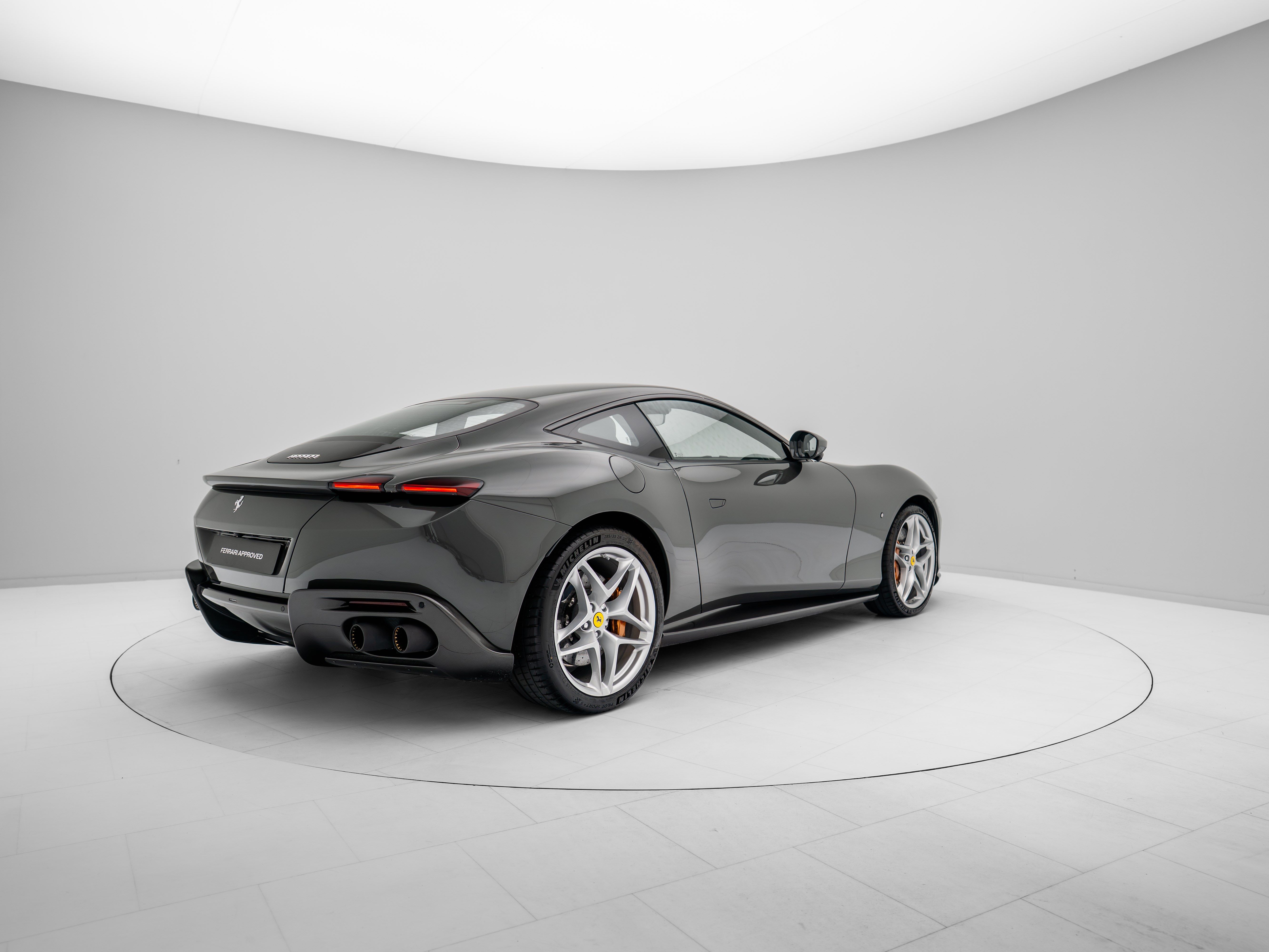 Ferrari Roma - FERRARI HAMBURG