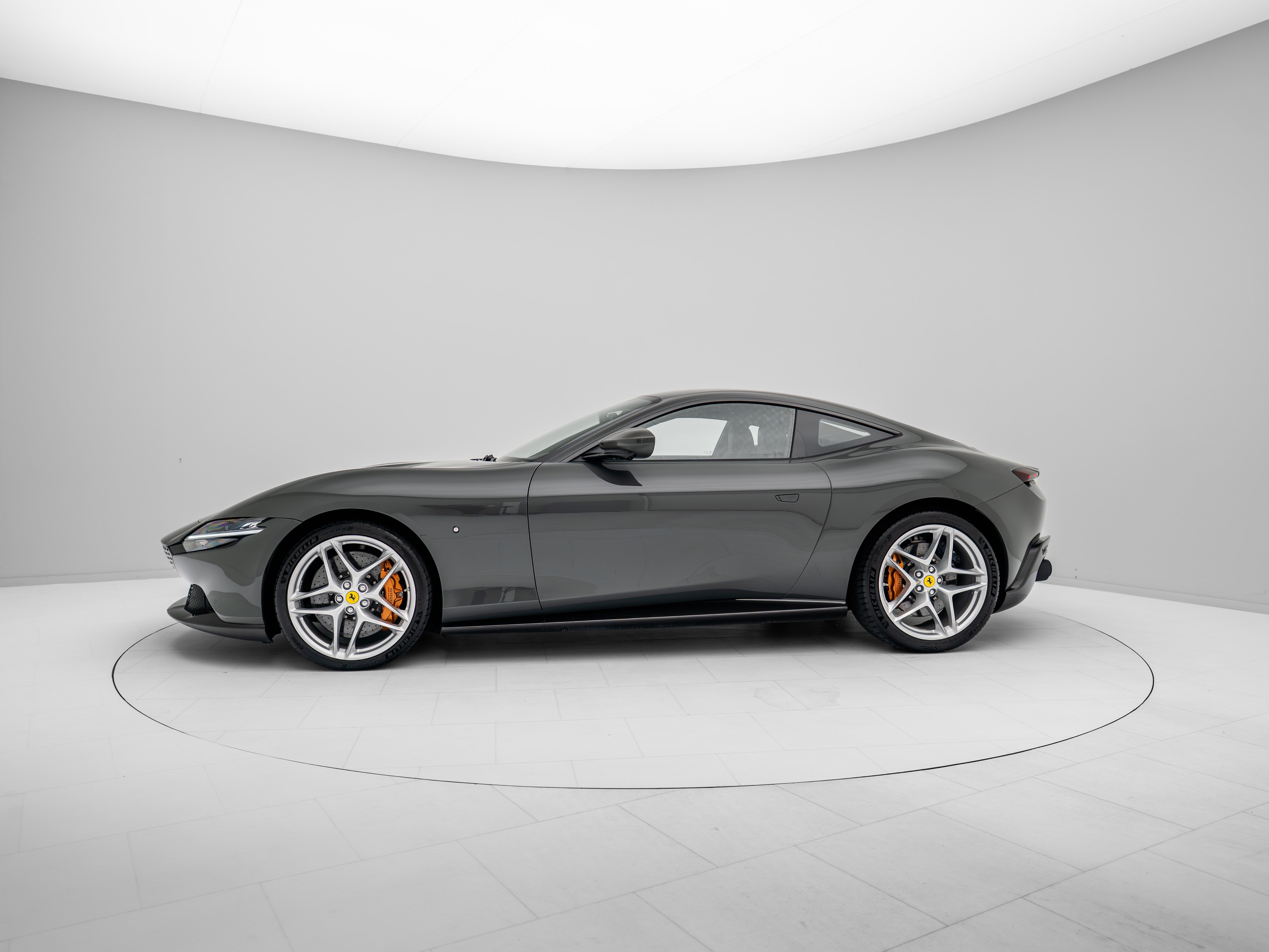 Ferrari Roma - FERRARI HAMBURG