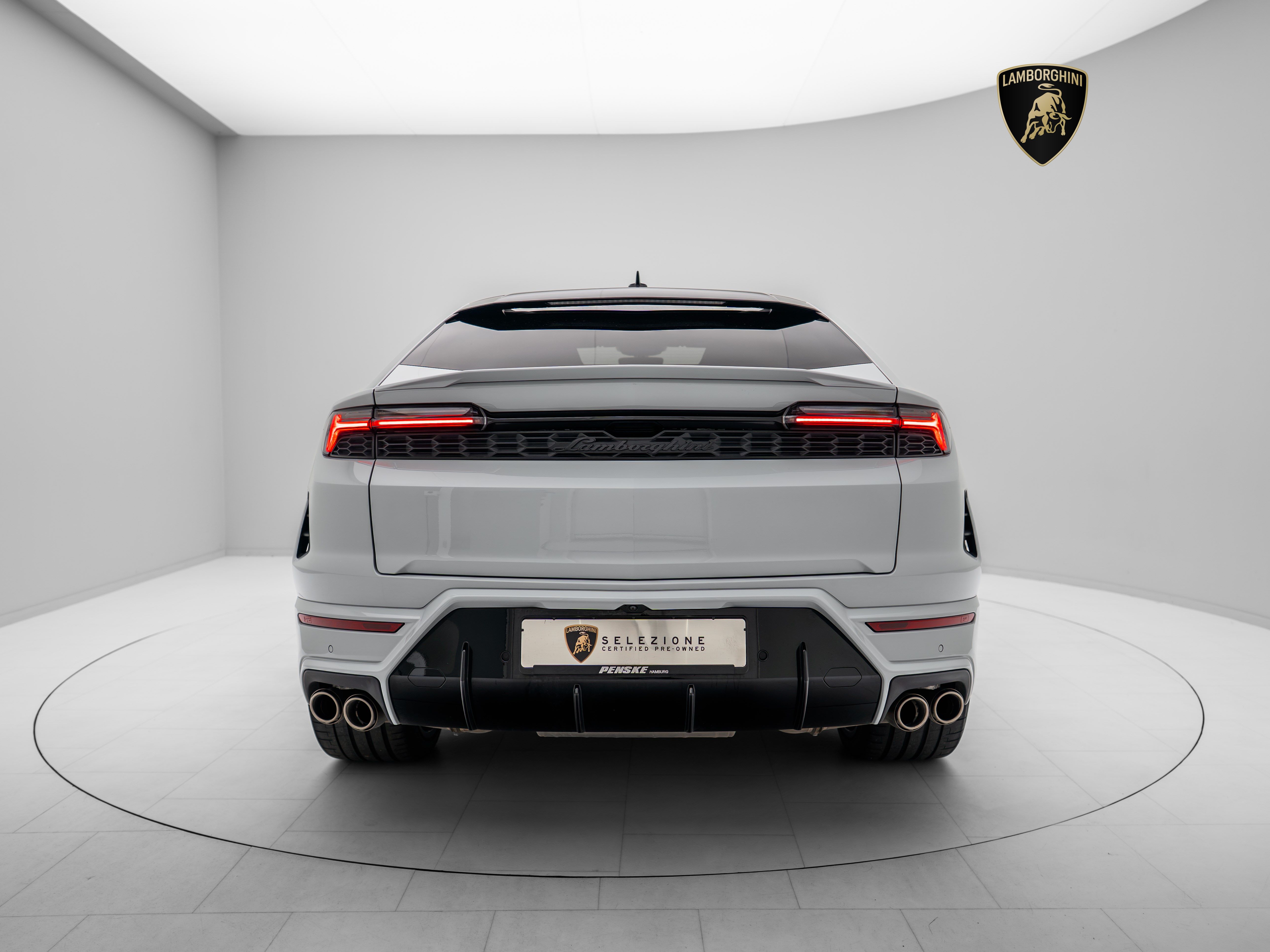Lamborghini Urus SE I Akrapovic I Lamborghini Hamburg