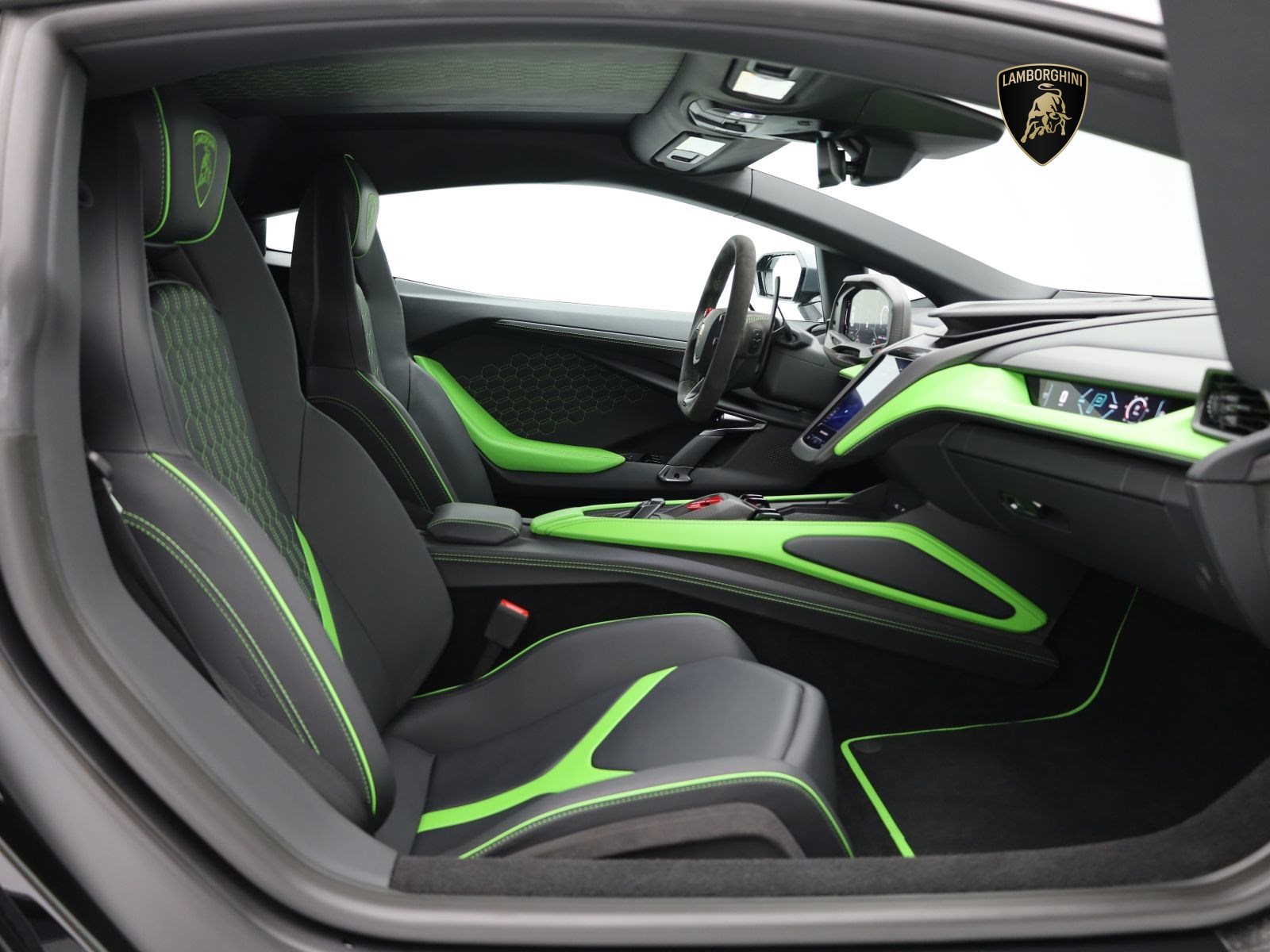 Lamborghini Revuelto I Lamborghini Hamburg
