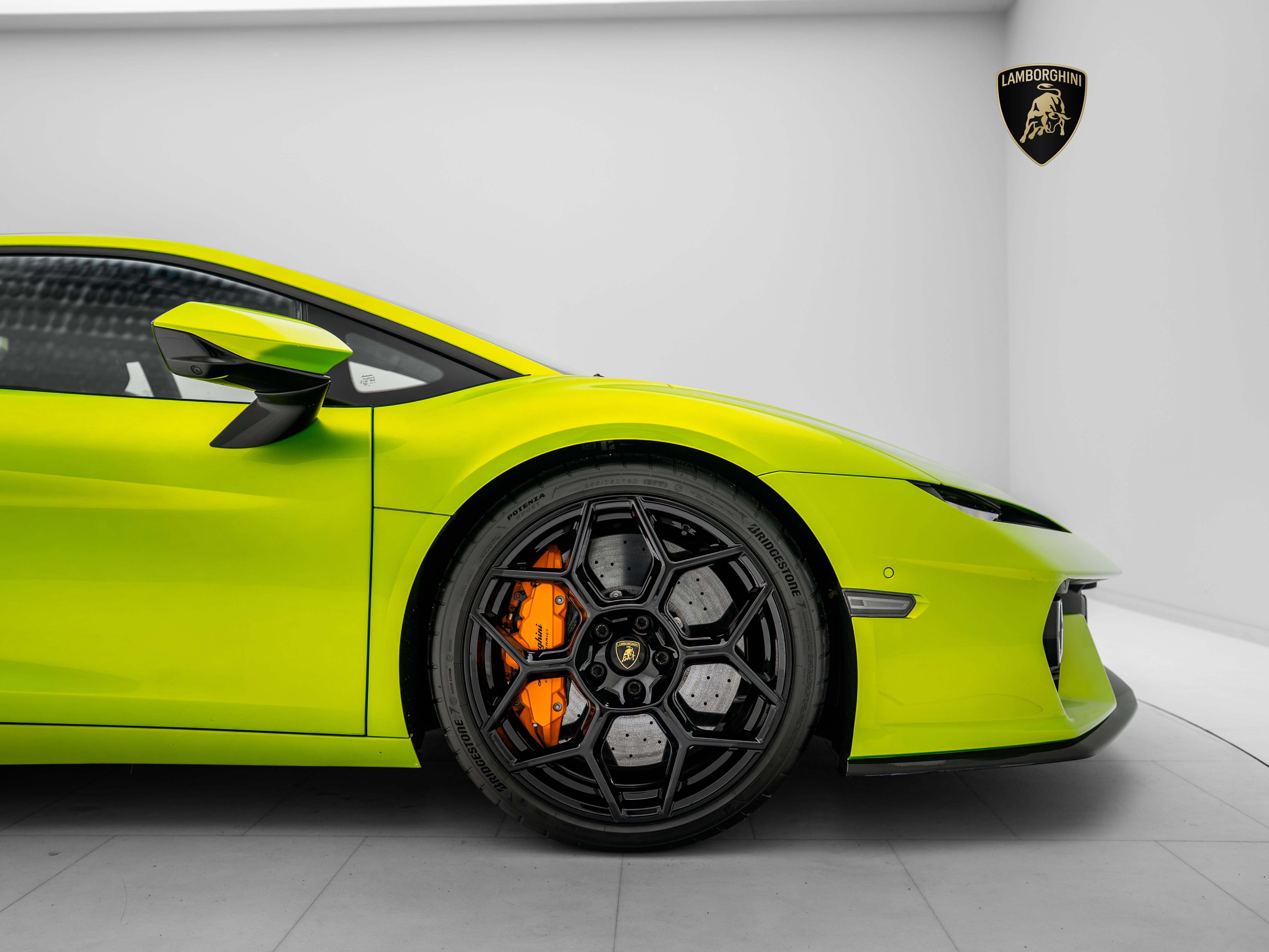 Lamborghini Temerario I Lamborghini Hamburg I Verde Citrea