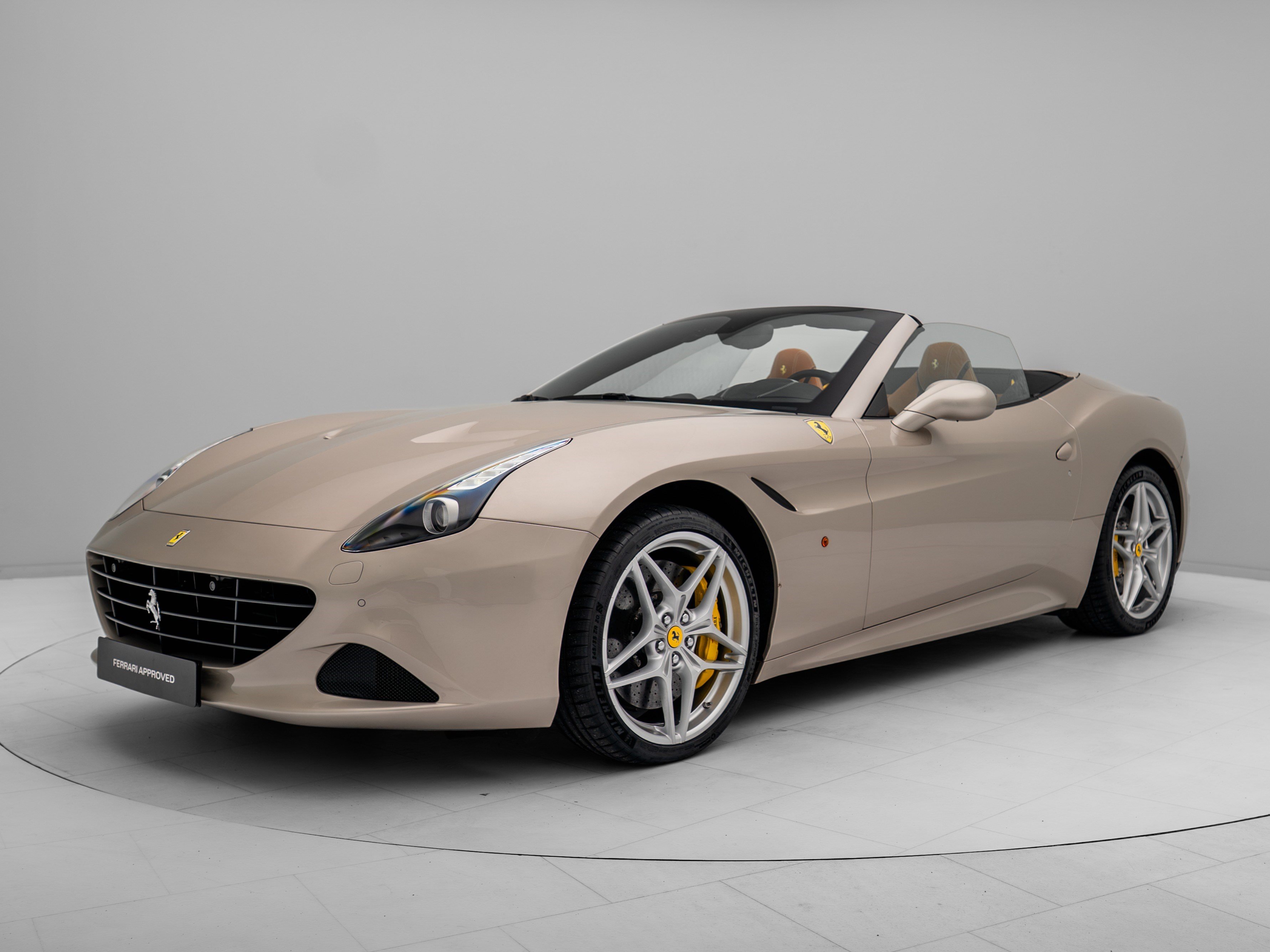 Ferrari California T - FERRARI HAMBURG