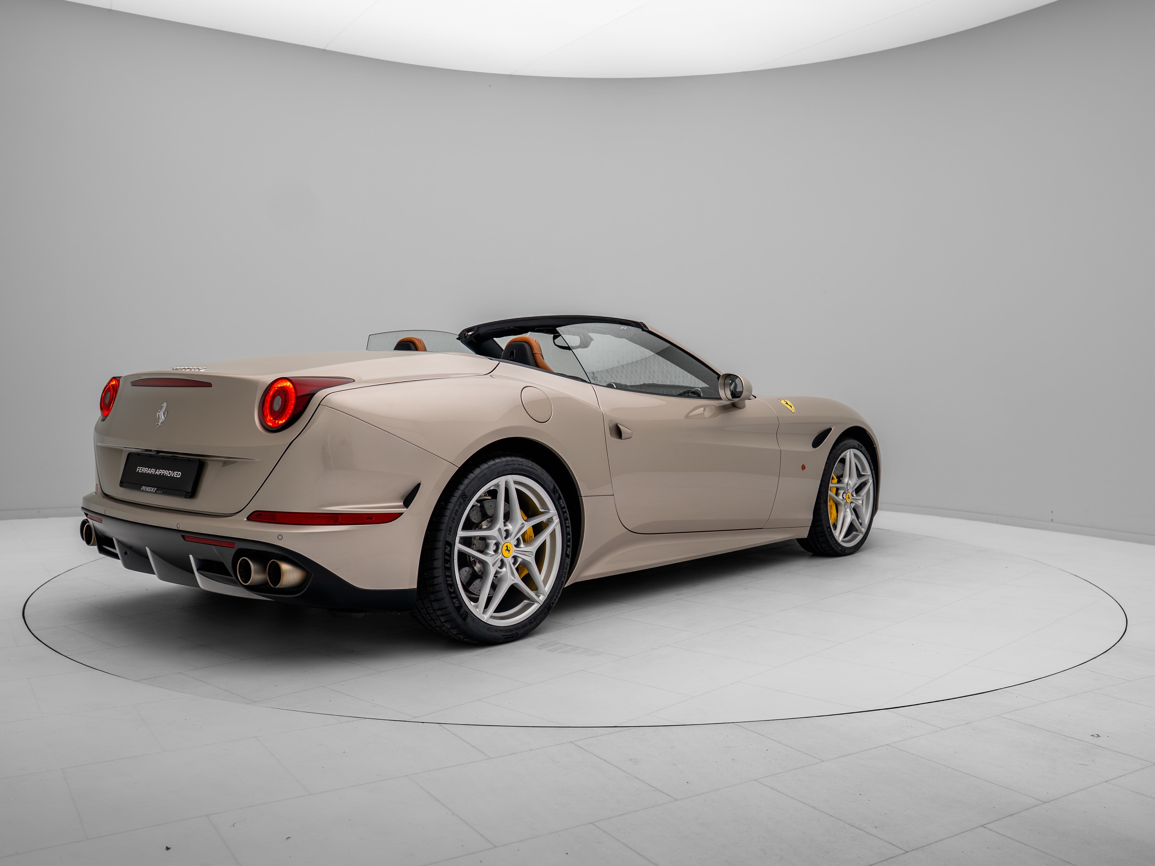 Ferrari California T - FERRARI HAMBURG